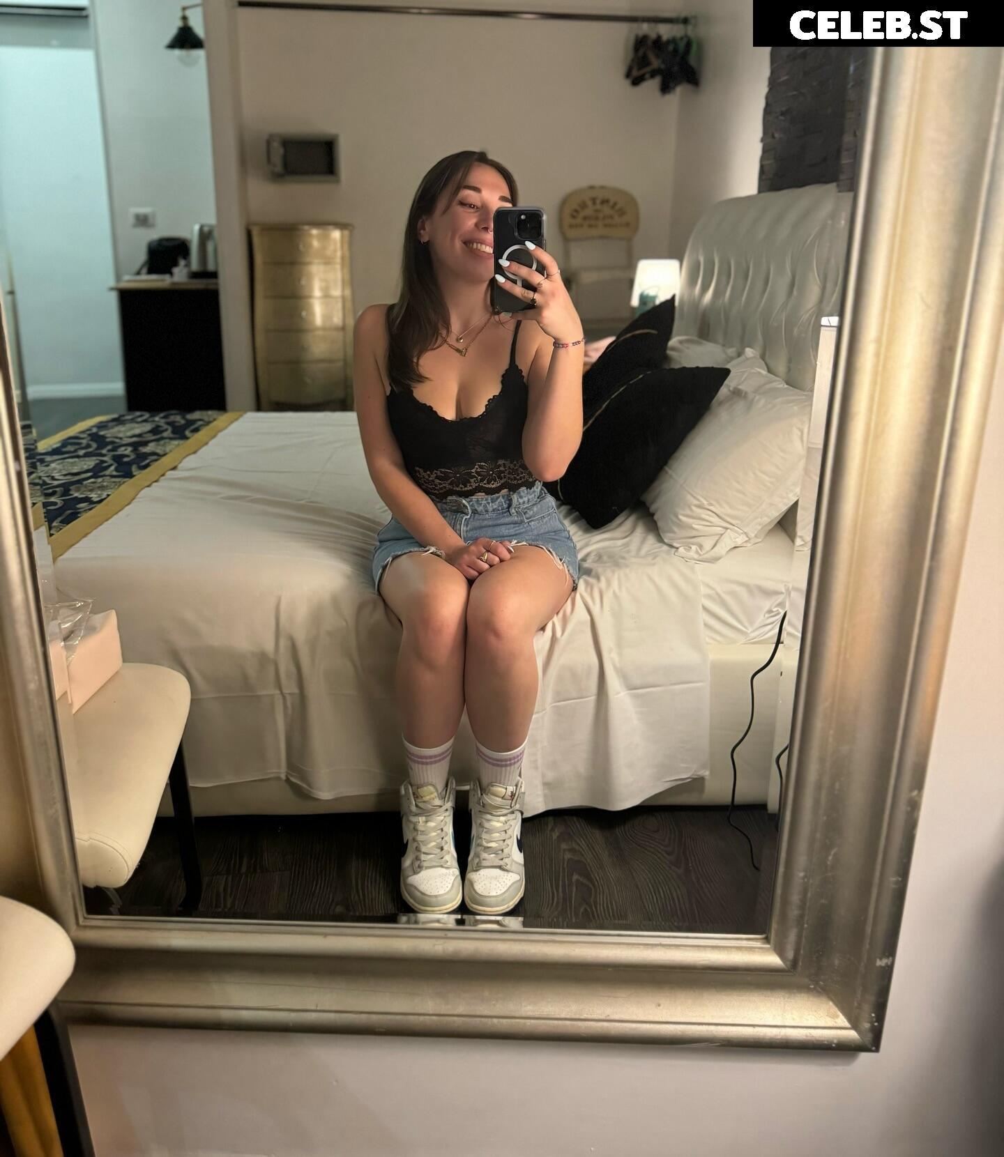 Abby boom / abbyboomofficial Image 3486427