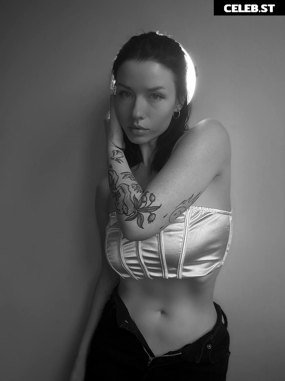 Innervus | Sun_in_a_fog | Anna Image 3489131