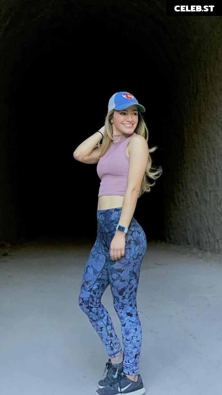 Andrea Gutiérrez (Andreagtzro) Mexican Influencer Image 3488143