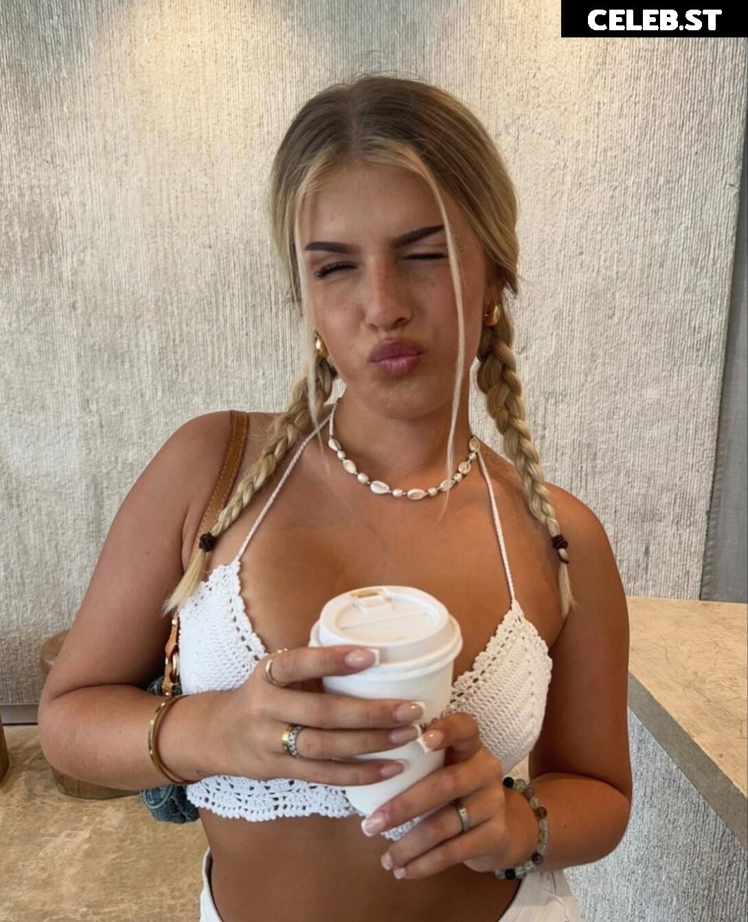 Sophie Schnur Image 3473756