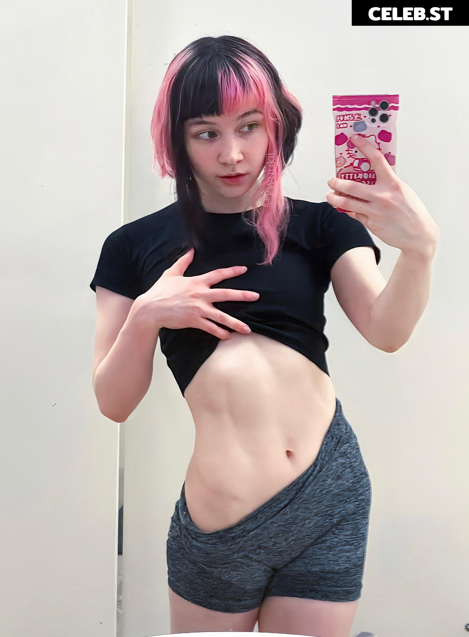 yyuki / kittensulk Image 3421306