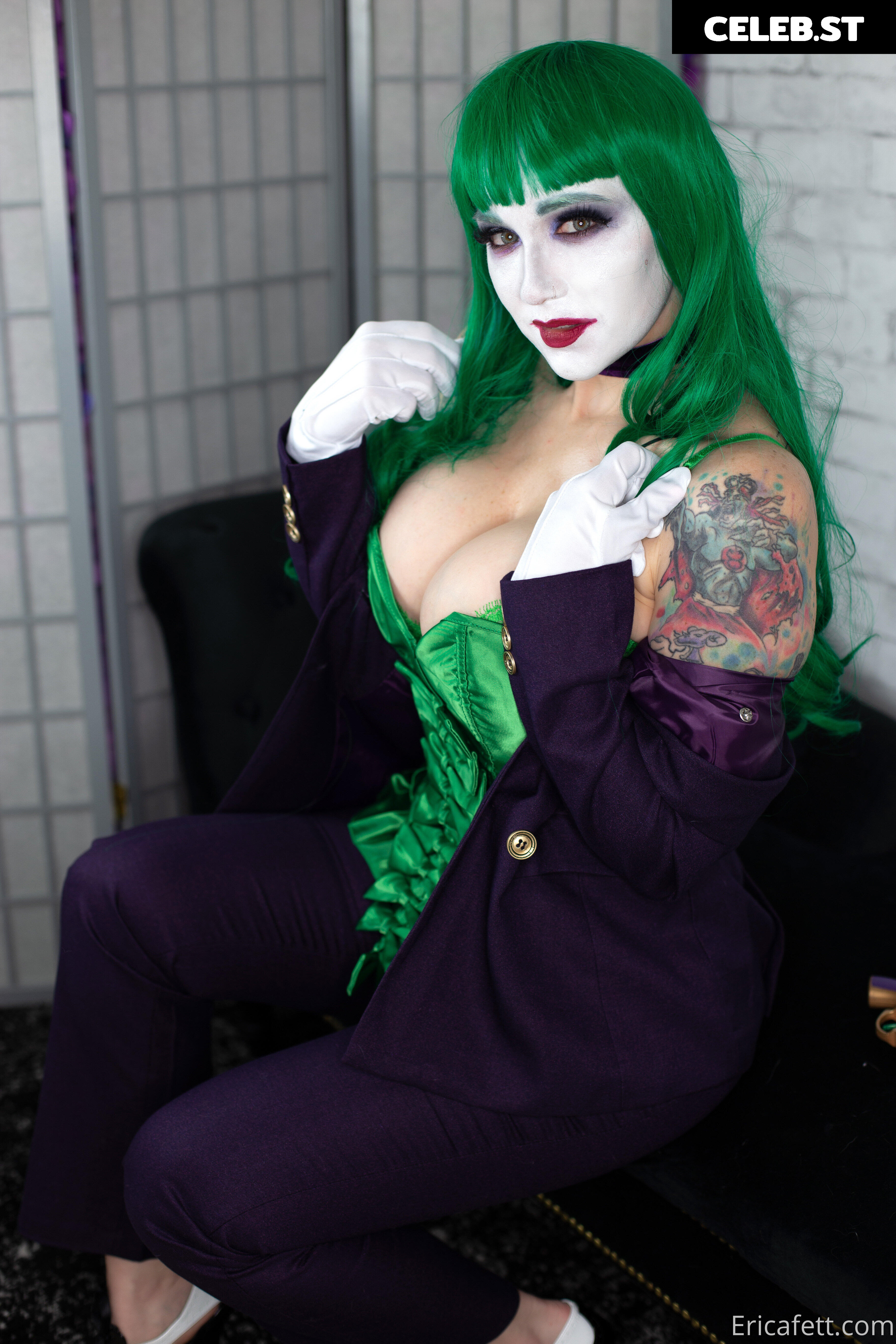Erica Fett Image 3418345