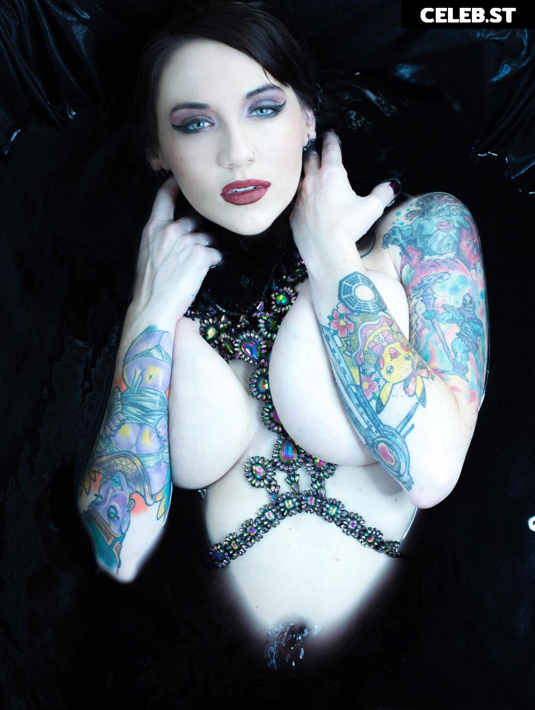 Erica Fett Image 3418254