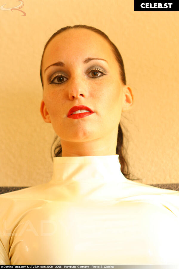 Vanessa Pur Image 3402781