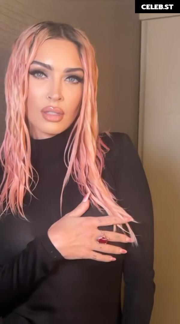 Megan Fox Image 3400909