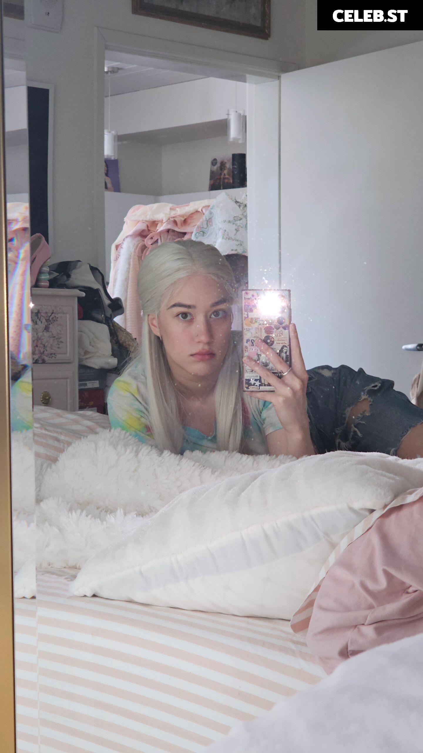 QueenTofu Image 3595417