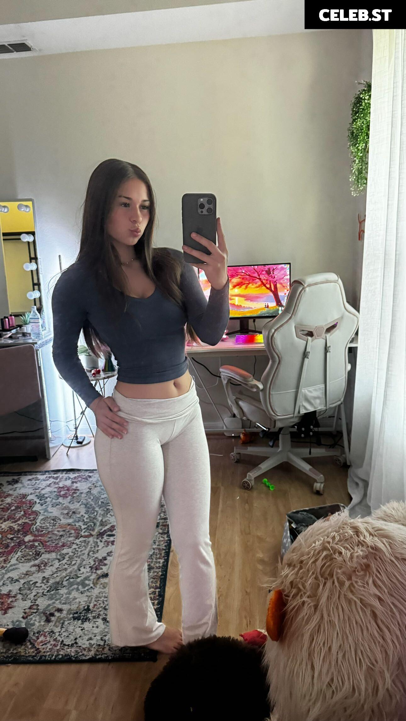 Malayaax - Sophieraiin Image 3591023