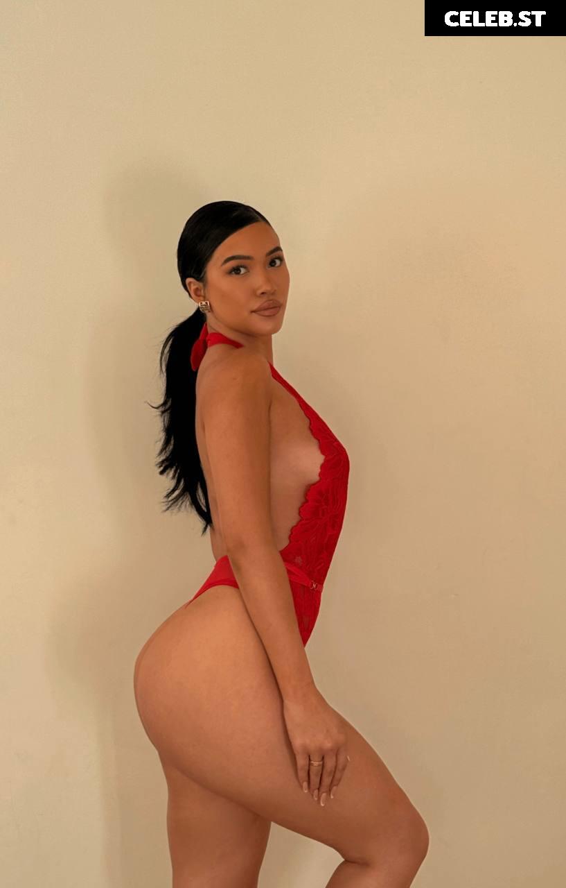 Julia Kelly Image 3585887