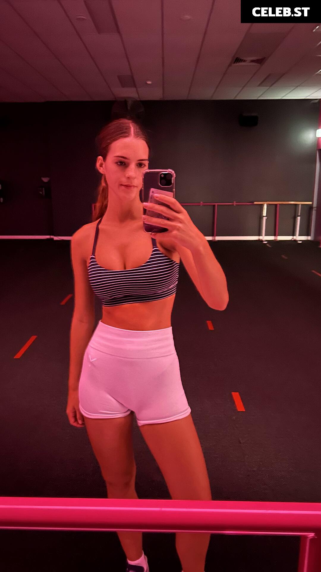 Emily Feld - emily.feld Image 3585165