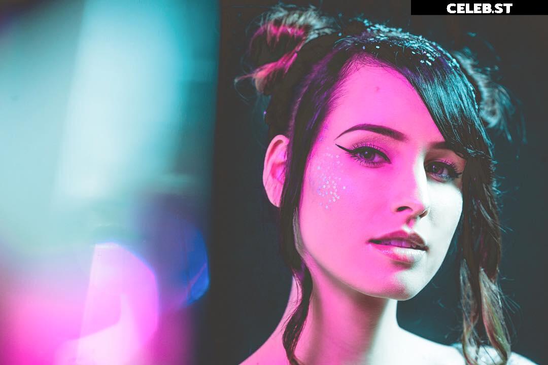 Sonja Reid aka OMGitsfirefoxx Image 3584813