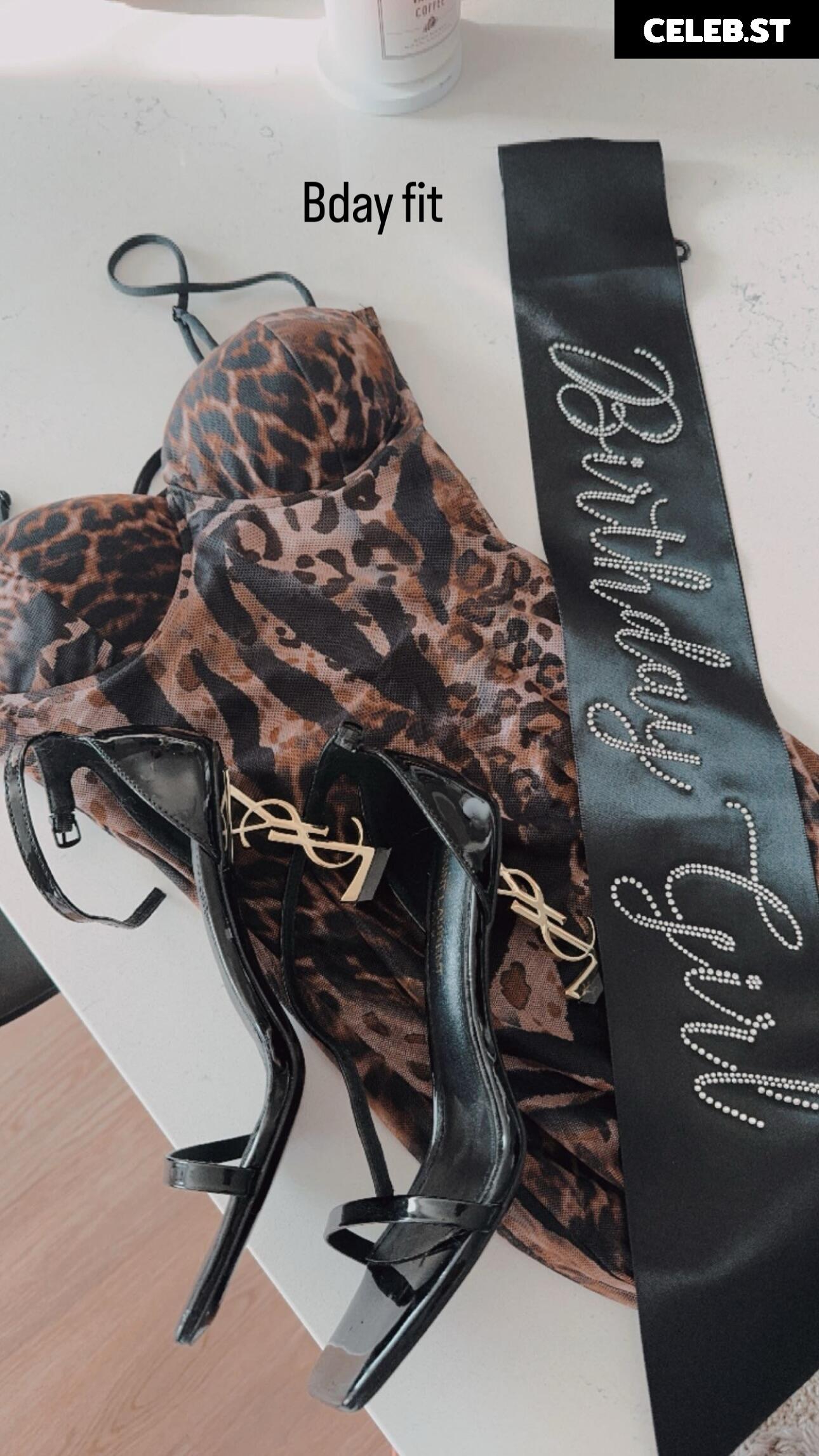 Cas Summer / csblondebombshell Image 3584634