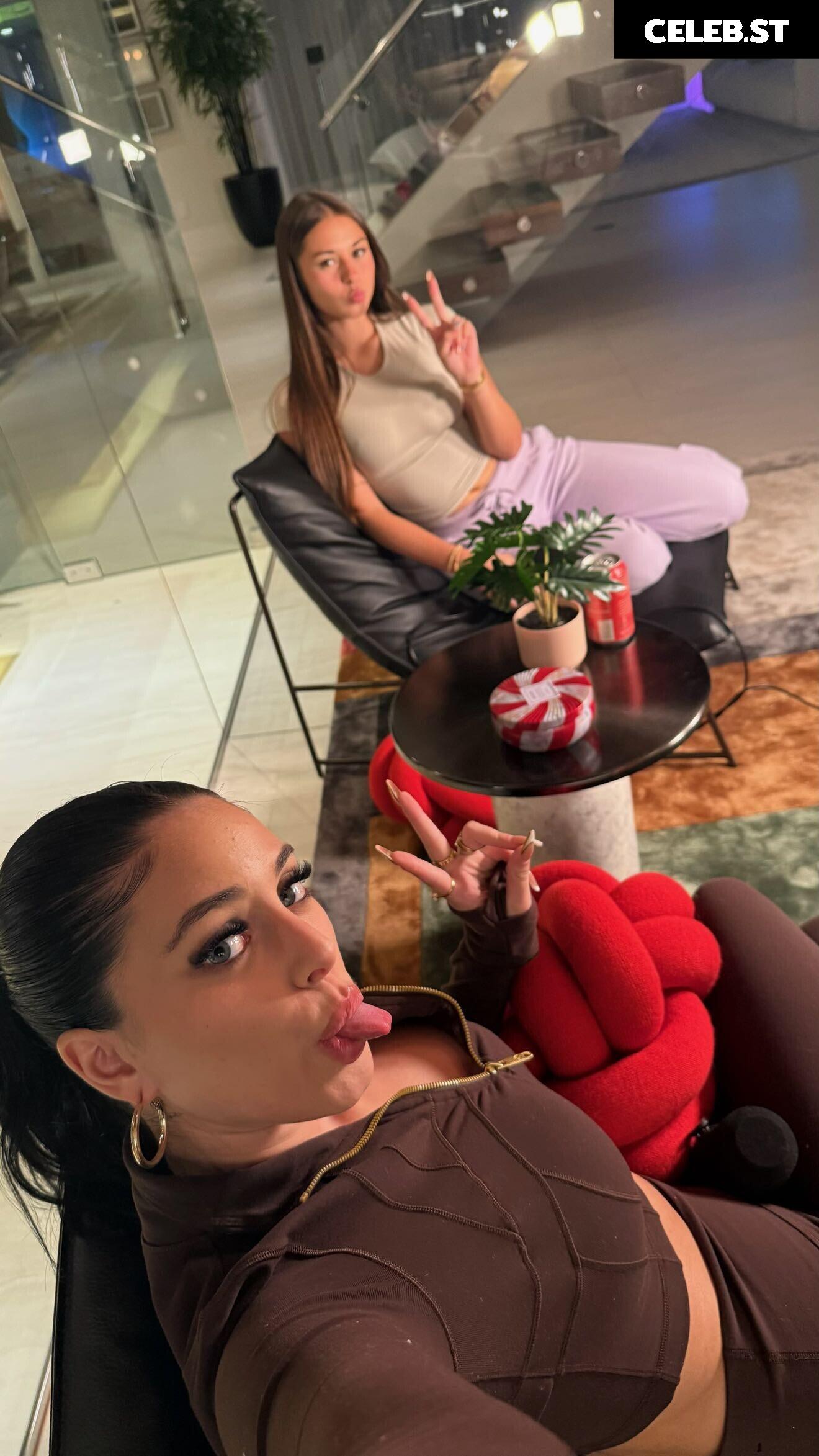 Malayaax - Sophieraiin Image 3584012