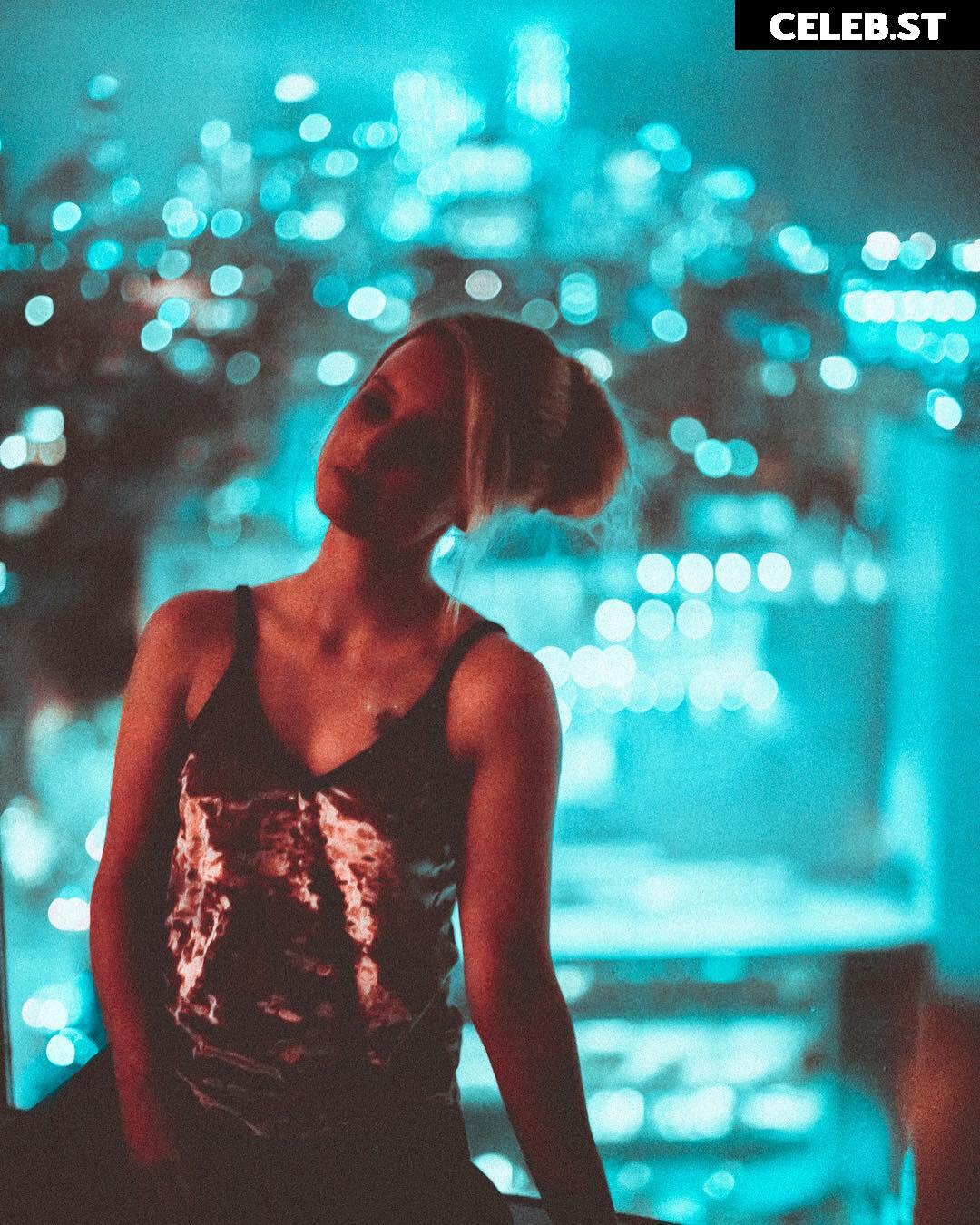 Sonja Reid aka OMGitsfirefoxx Image 3584294