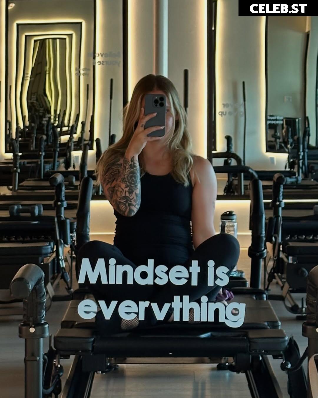 Sonja Reid aka OMGitsfirefoxx Image 3584962