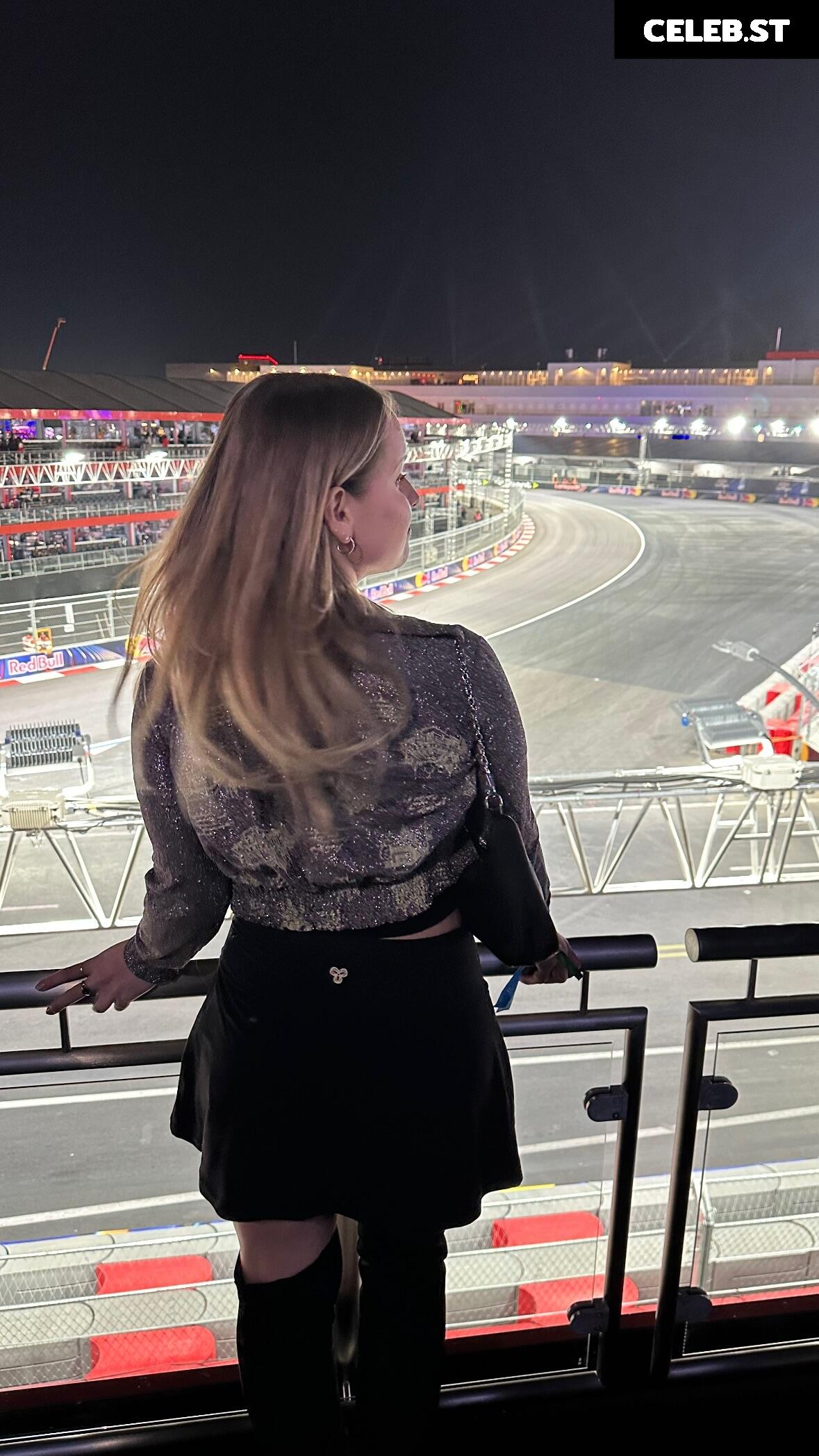 Sonja Reid aka OMGitsfirefoxx Image 3582579