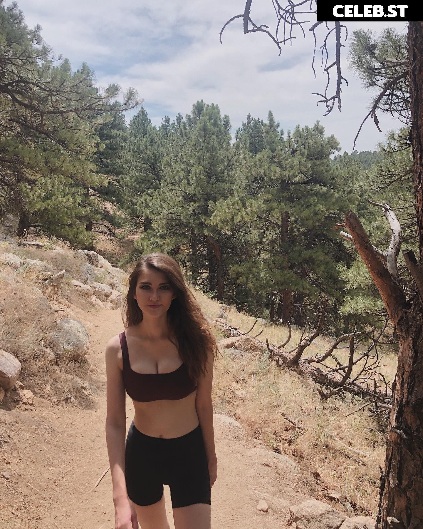 Bailey Moon / greatvaluenancywheeler Image 3582371