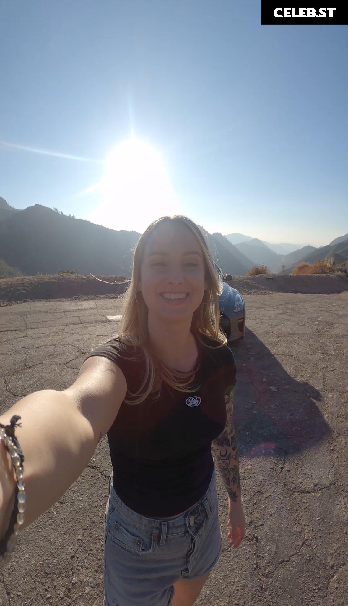 Sonja Reid aka OMGitsfirefoxx Image 3582241