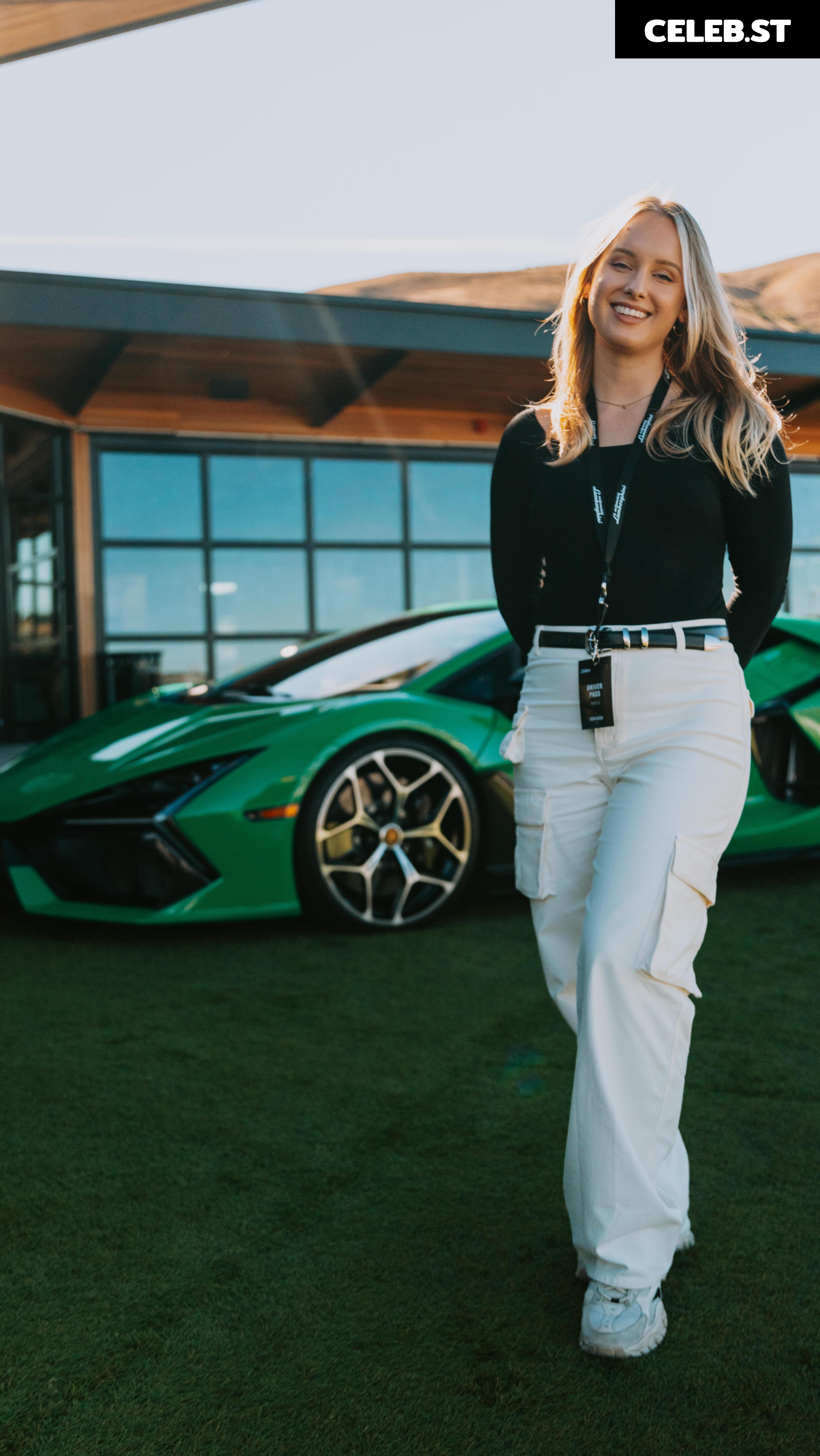 Sonja Reid aka OMGitsfirefoxx Image 3583518