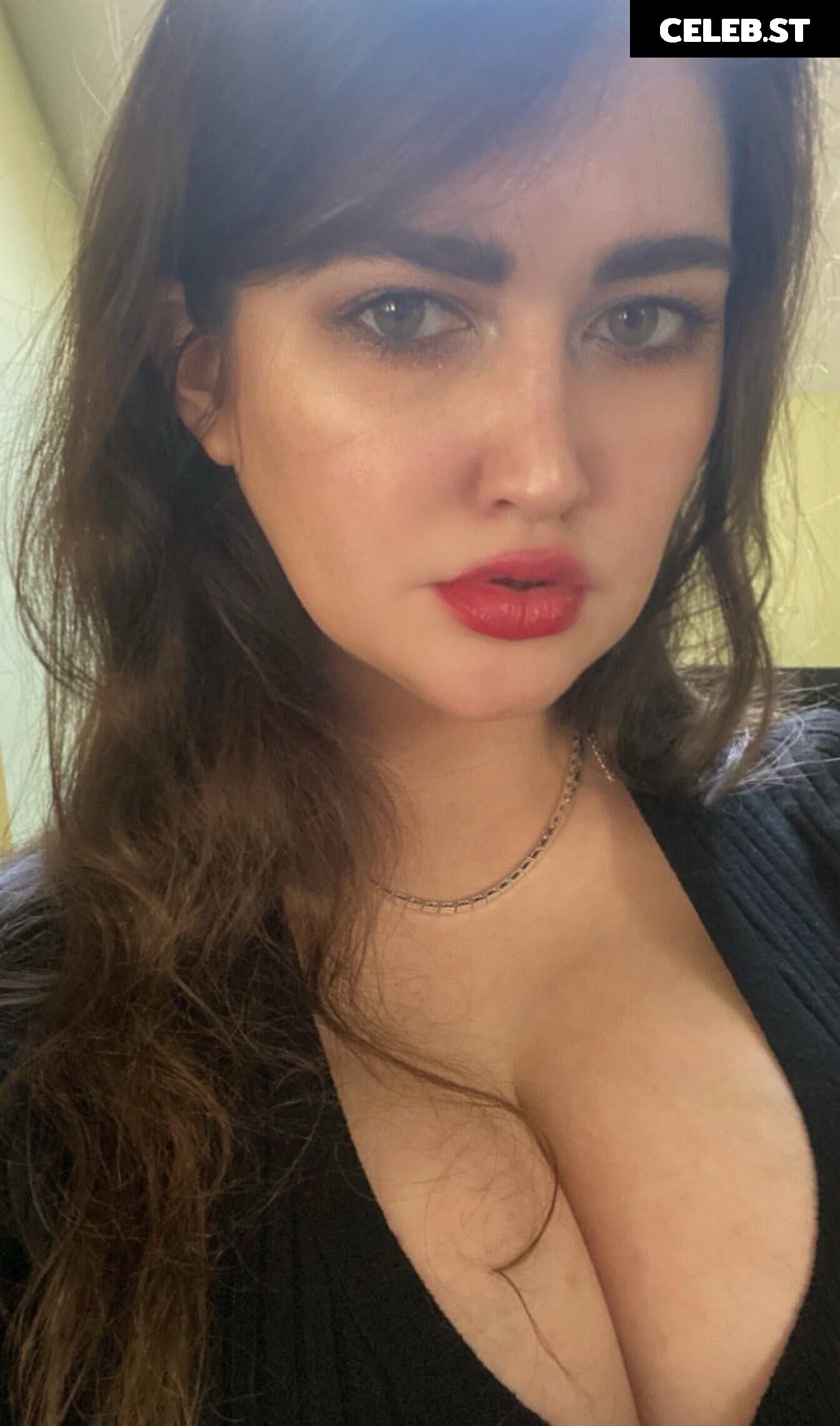 Bailey Moon / greatvaluenancywheeler Image 3583693