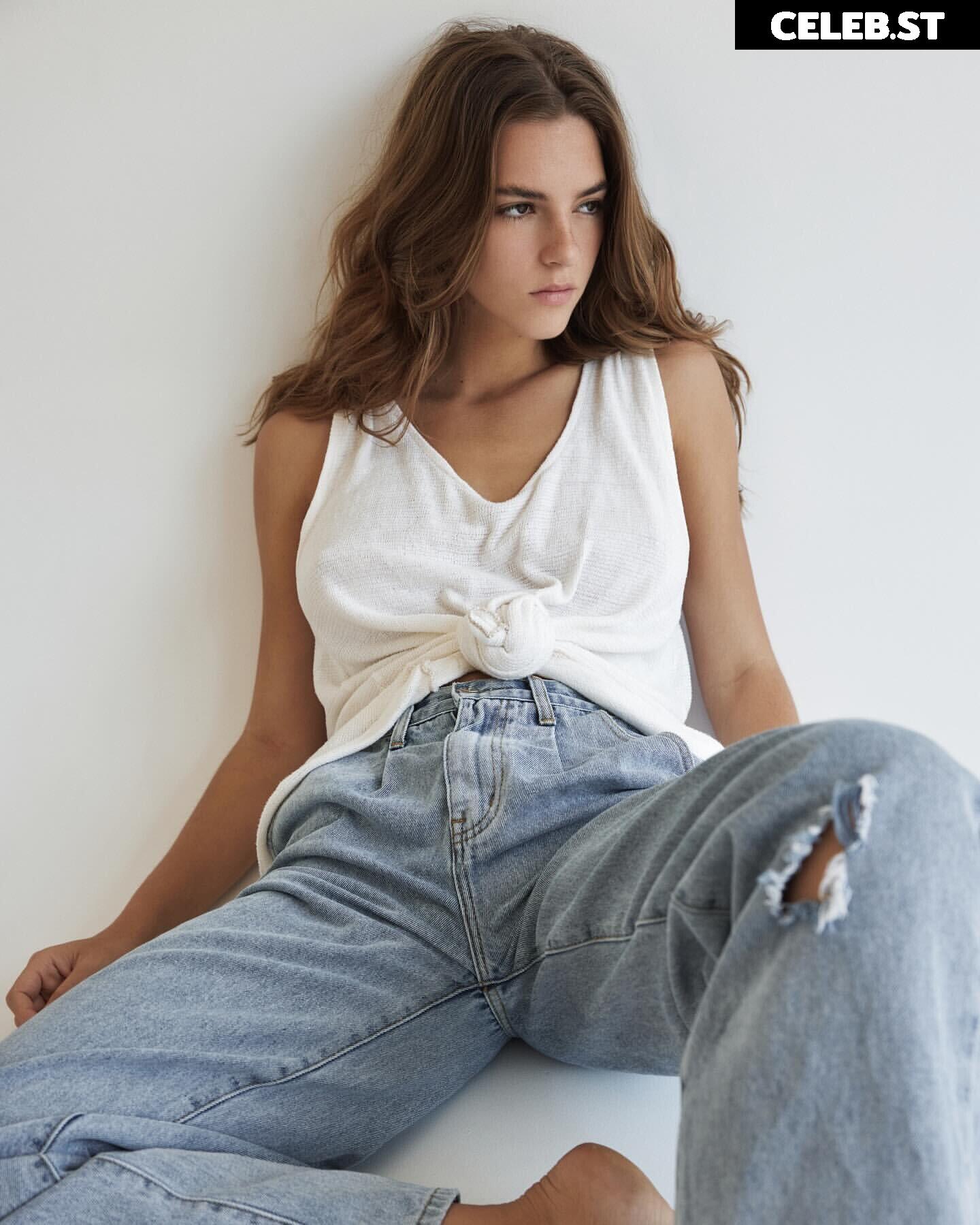 Emily Feld - emily.feld Image 3580797