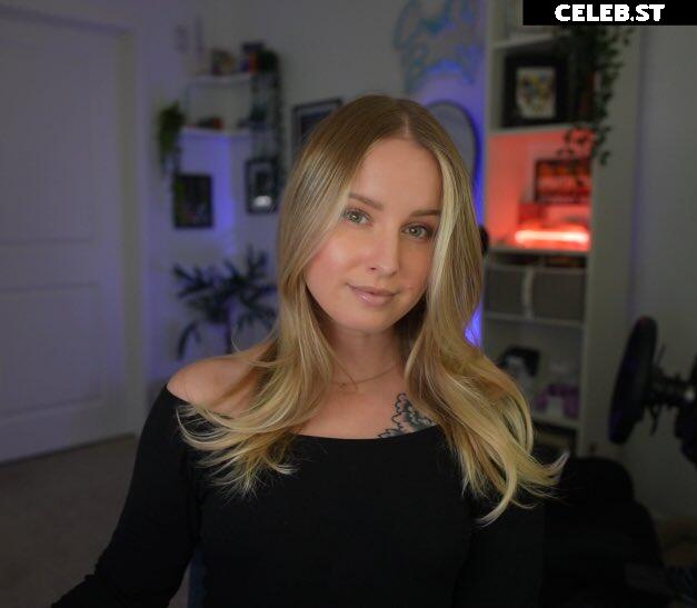 Sonja Reid aka OMGitsfirefoxx Image 3580716