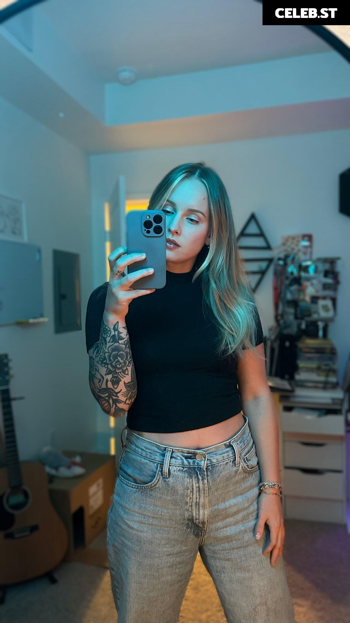 Sonja Reid aka OMGitsfirefoxx Image 3580935