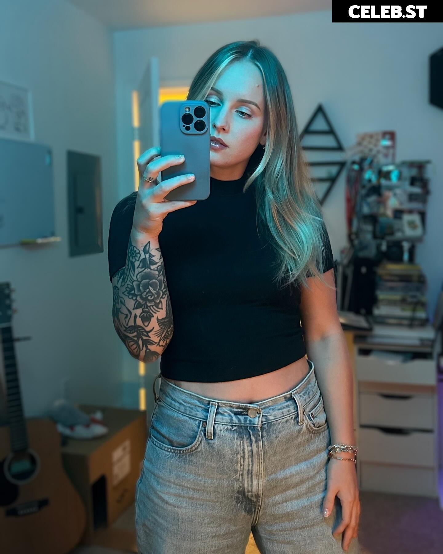 Sonja Reid aka OMGitsfirefoxx Image 3580925