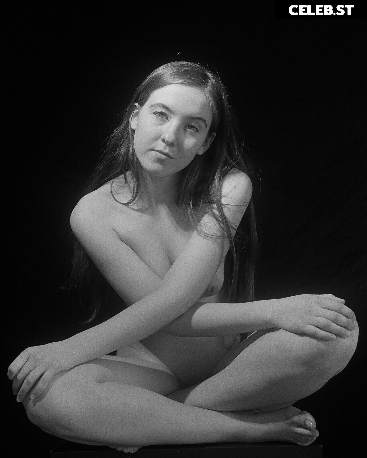 Curious_Hour / mirrajean Image 3588888