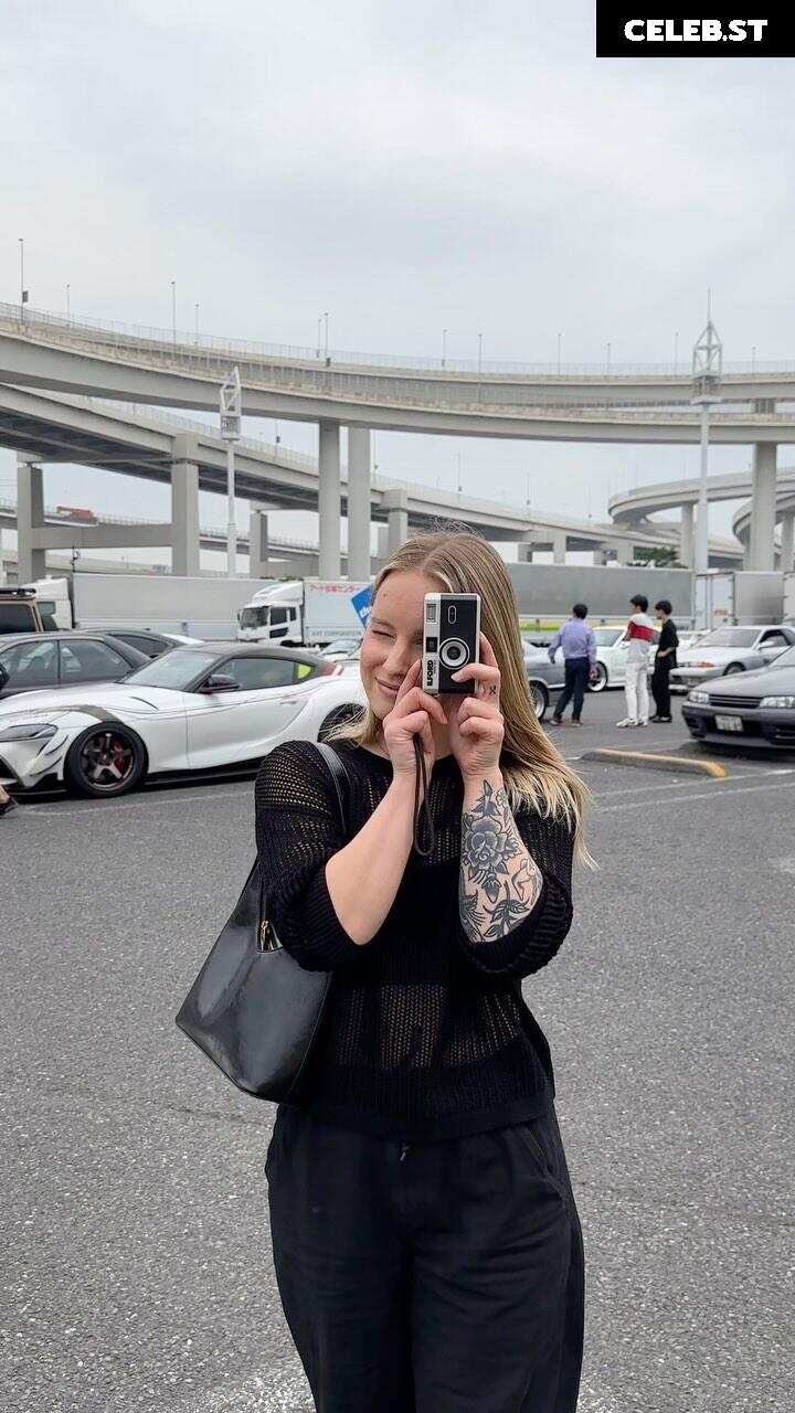 Sonja Reid aka OMGitsfirefoxx Image 3575499