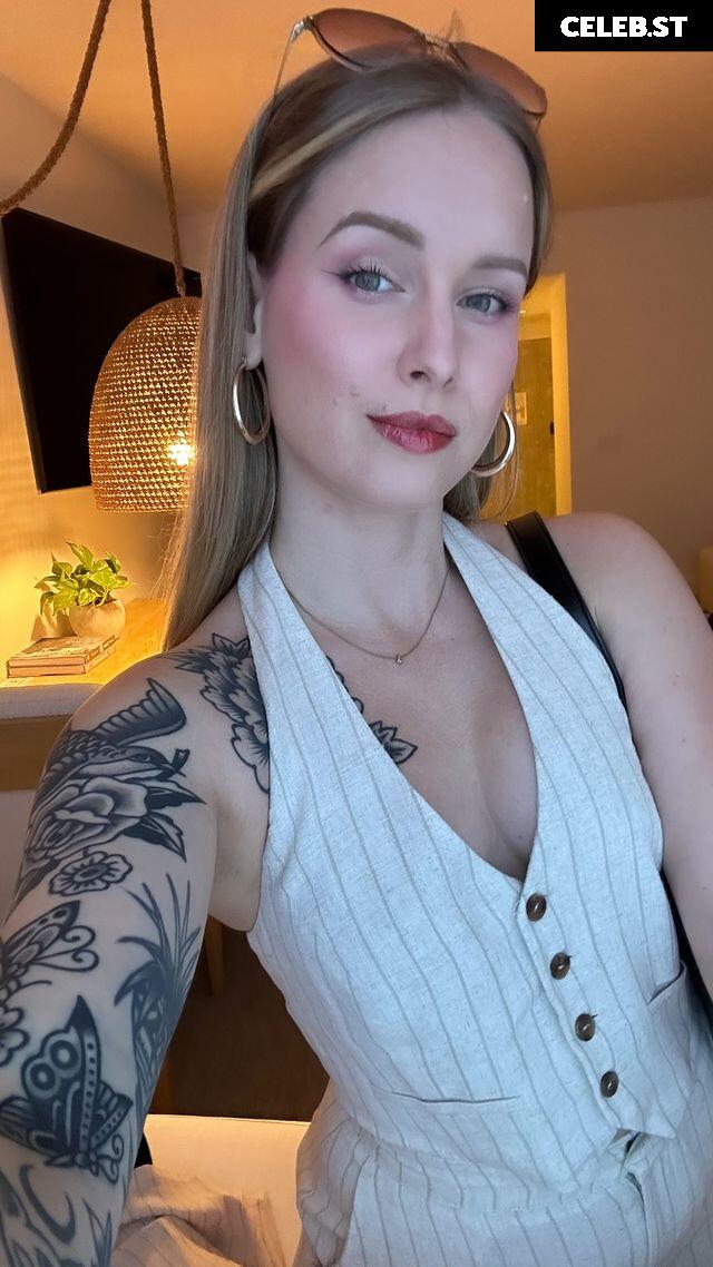 Sonja Reid aka OMGitsfirefoxx Image 3576869