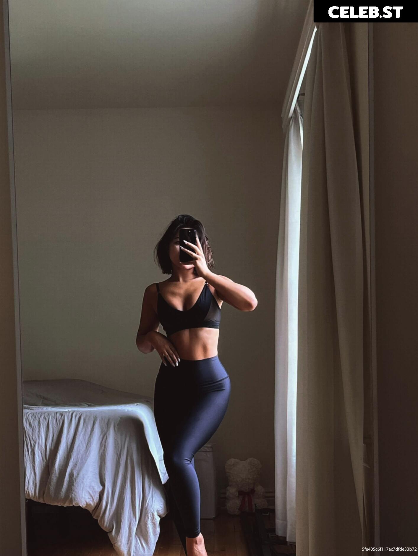 Julia Kelly Image 3576413