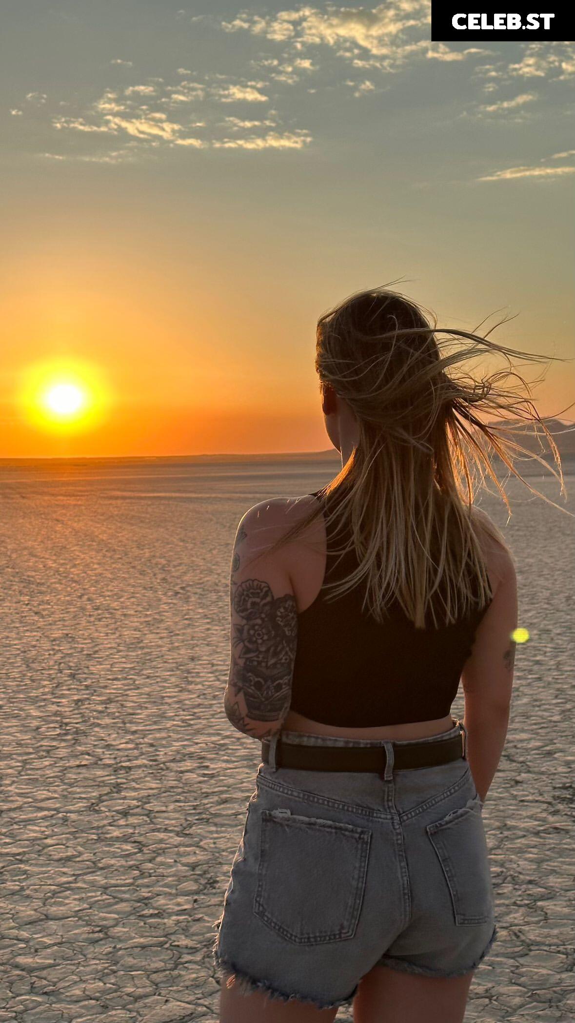 Sonja Reid aka OMGitsfirefoxx Image 3576743