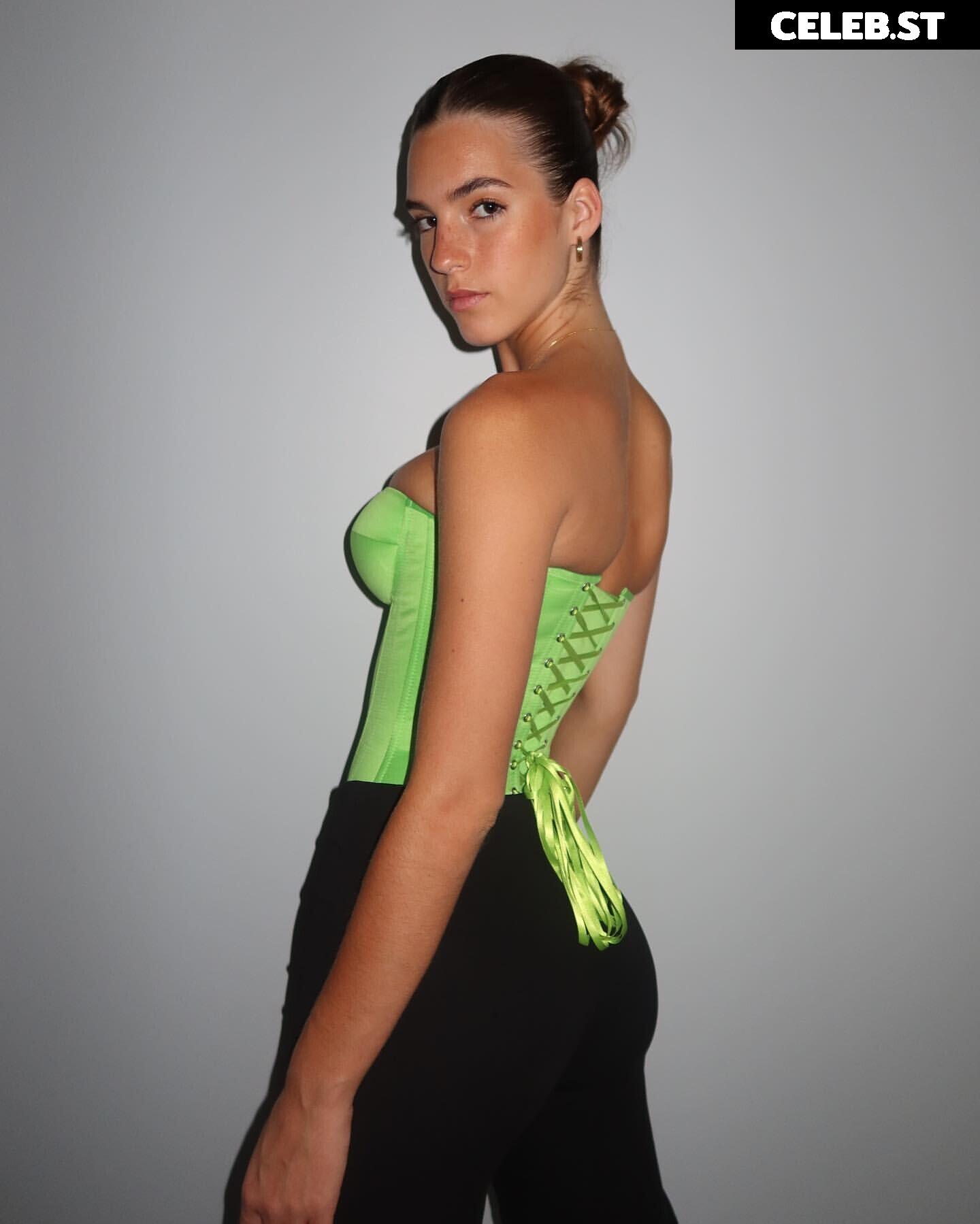 Emily Feld - emily.feld Image 3576350