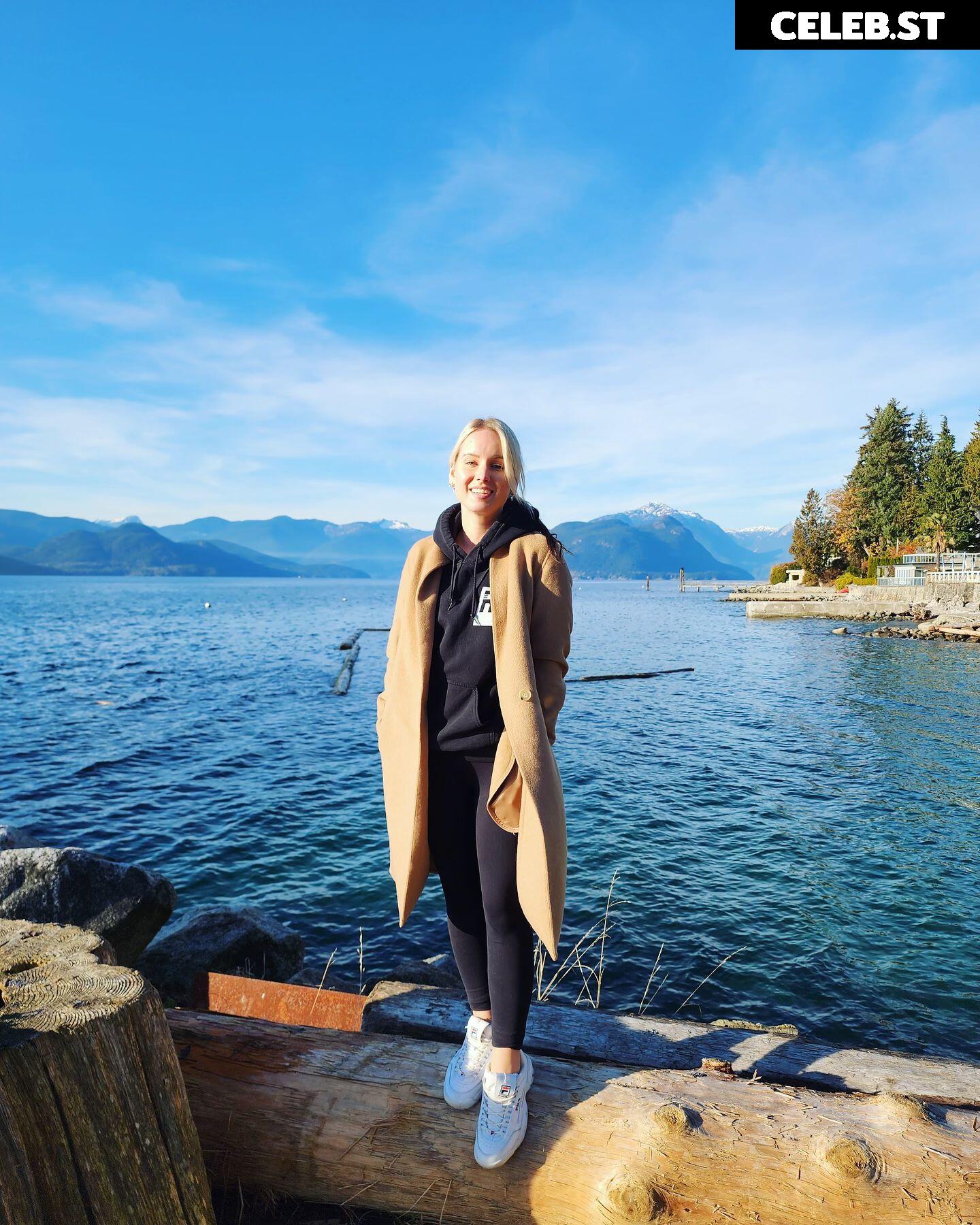 Sonja Reid aka OMGitsfirefoxx Image 3576246