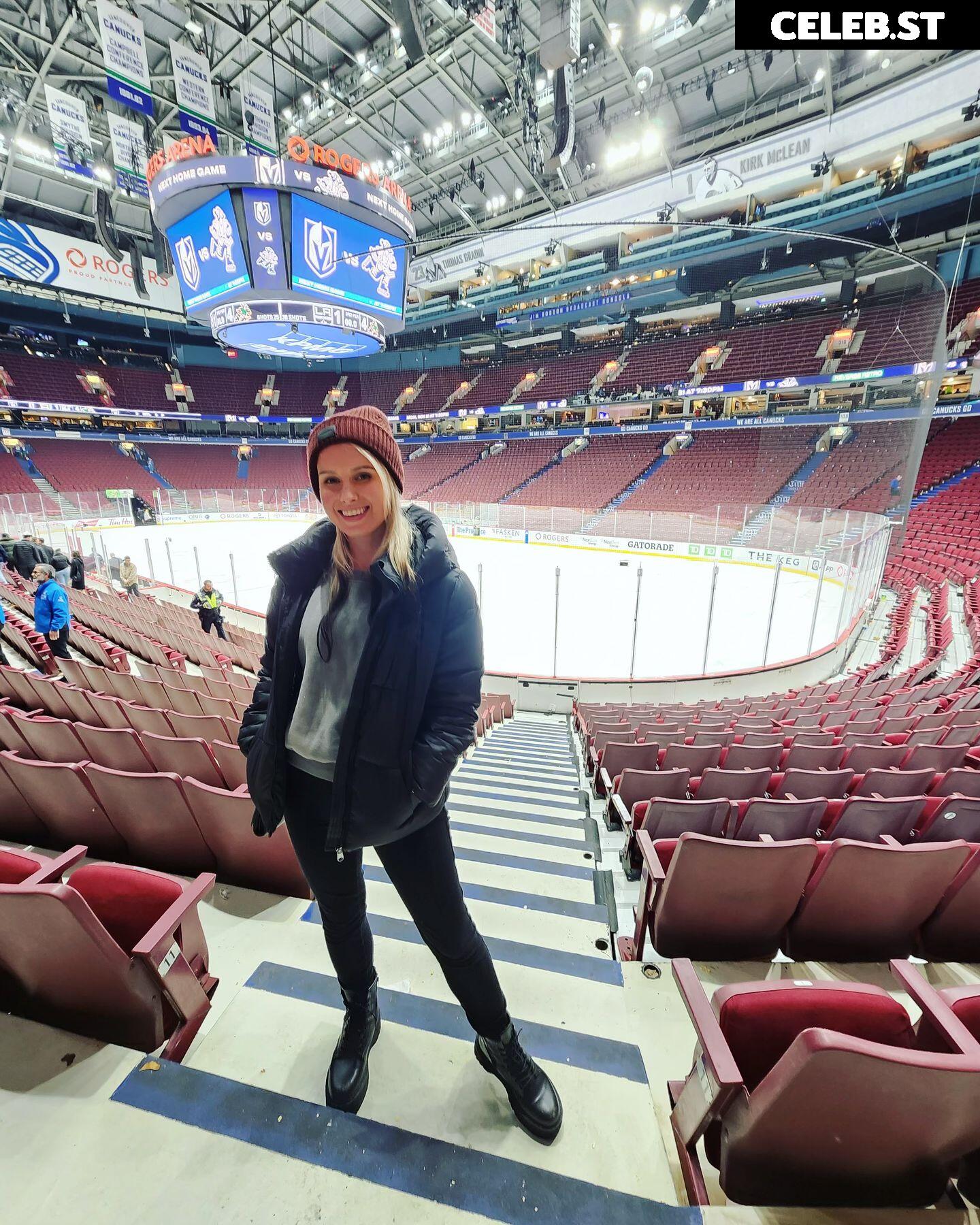 Sonja Reid aka OMGitsfirefoxx Image 3576221