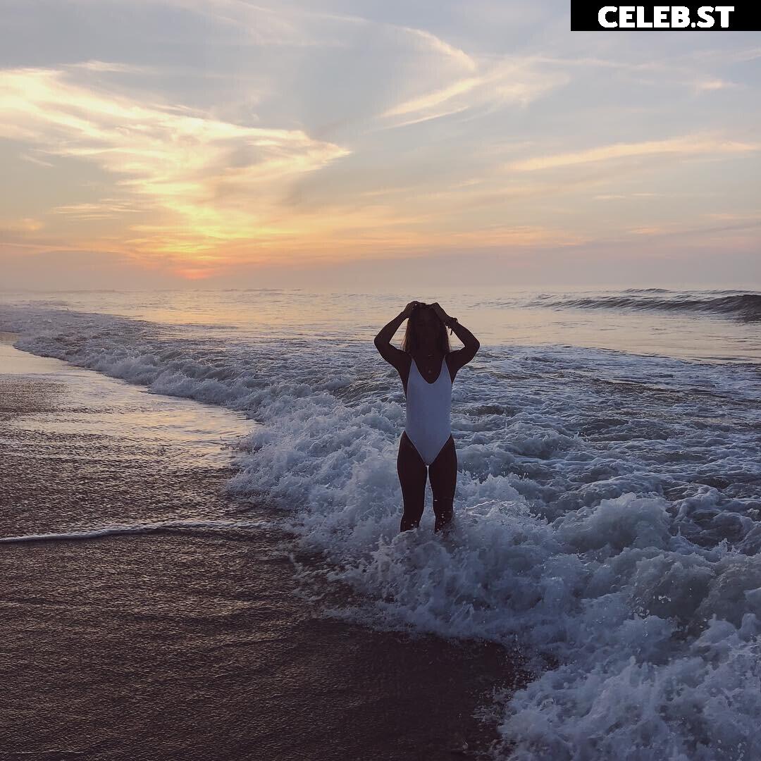 Emelyexo | Emelyeender Image 3577496