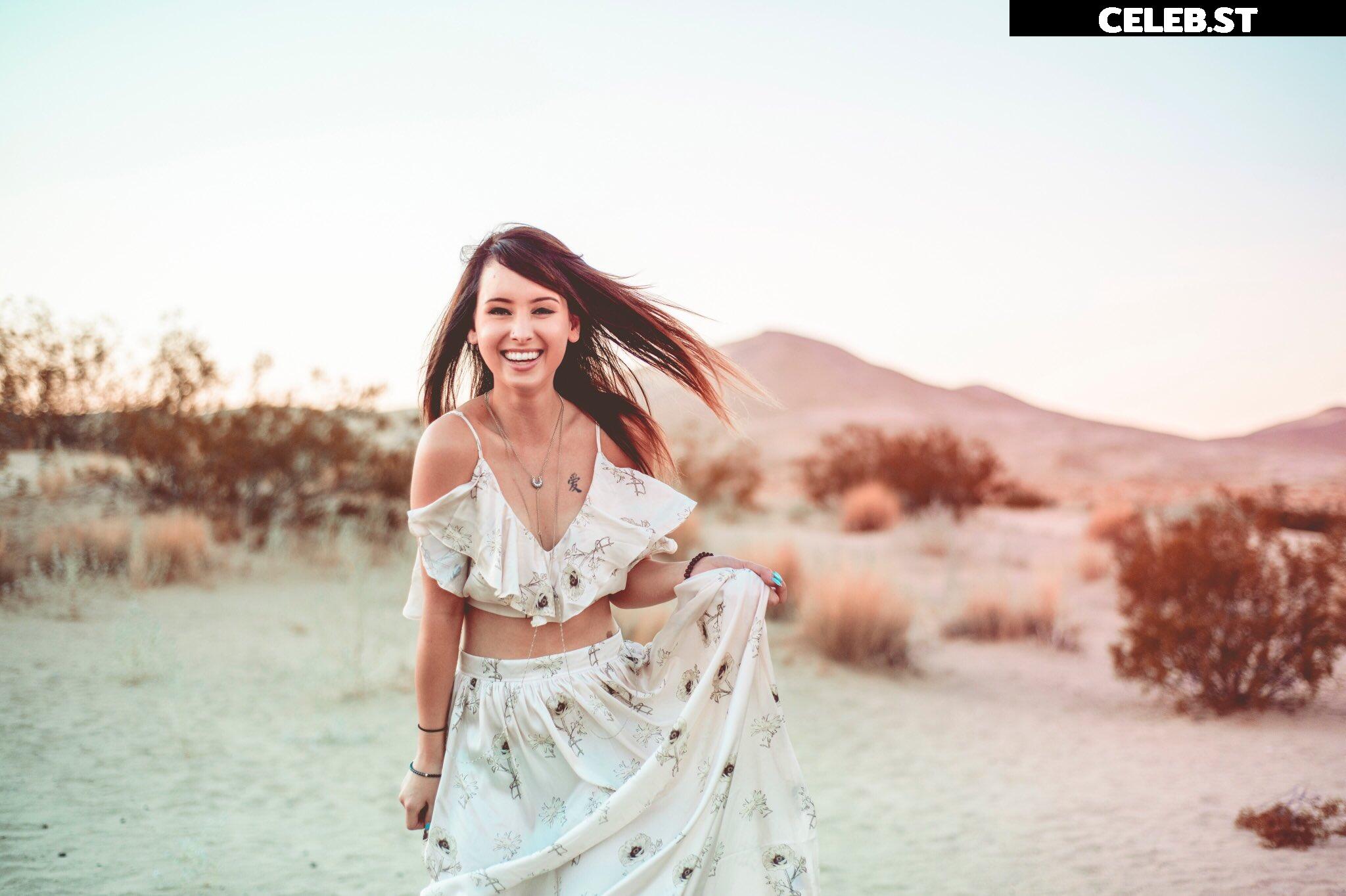 Sonja Reid aka OMGitsfirefoxx Image 3577486