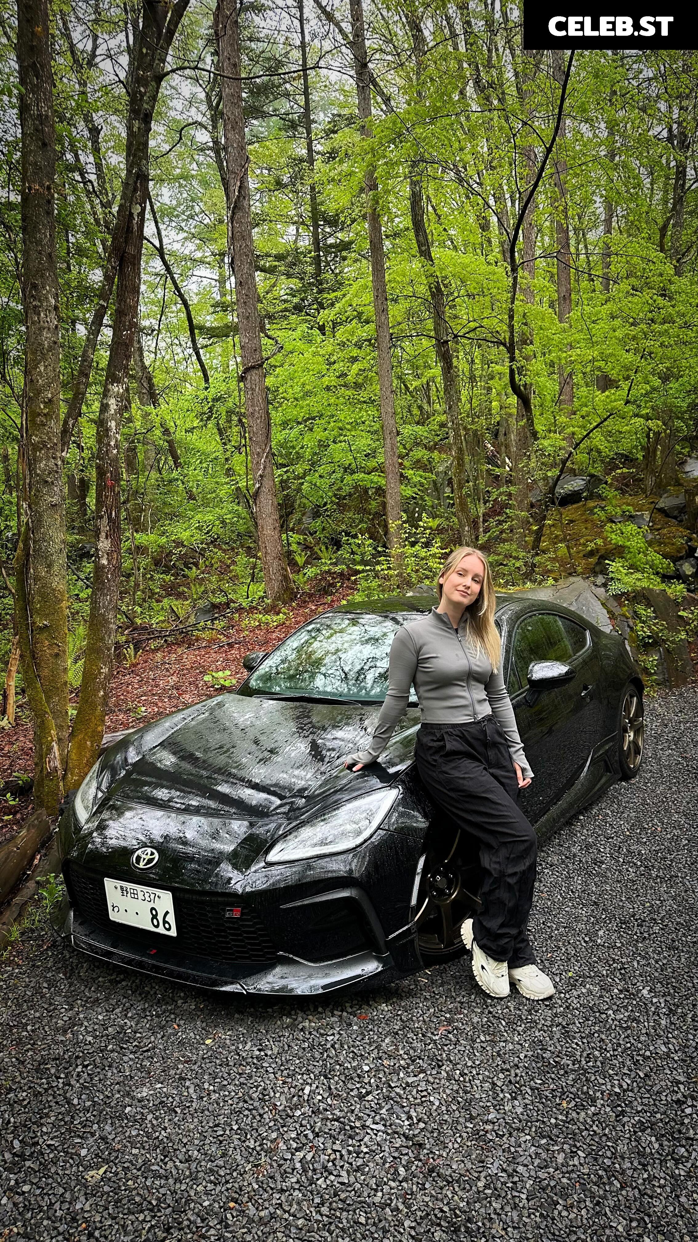 Sonja Reid aka OMGitsfirefoxx Image 3577725