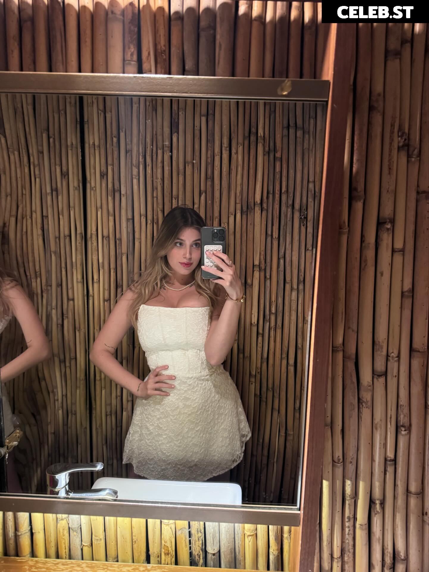 Cami Landi / cammlandi Image 3574491