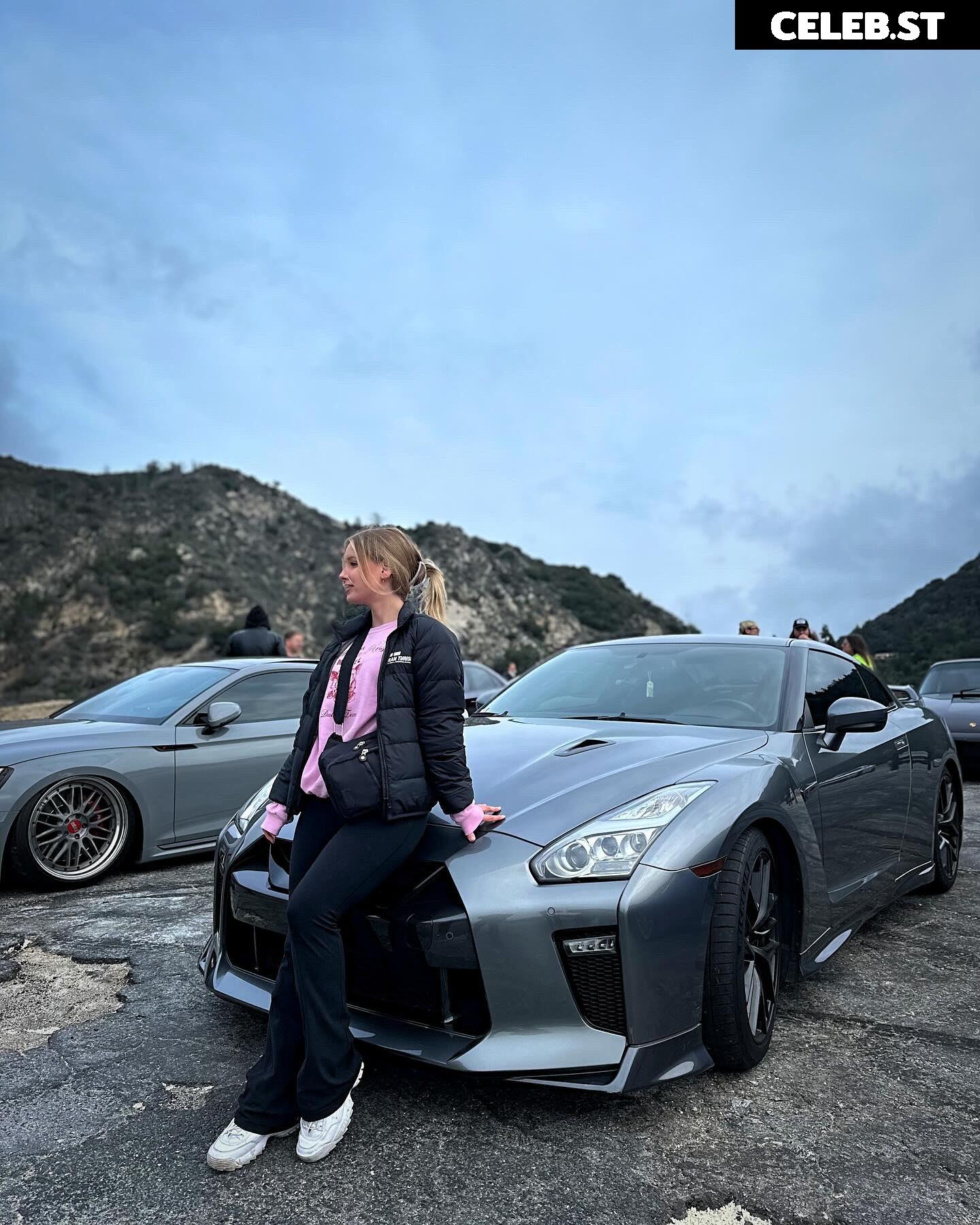 Sonja Reid aka OMGitsfirefoxx Image 3572575