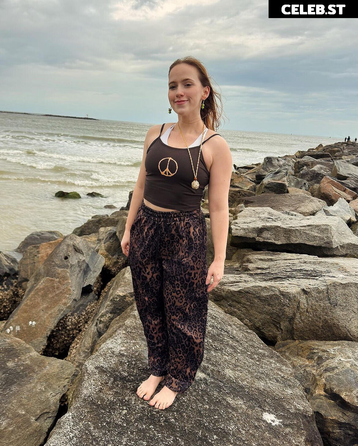 Maria Azpiri Image 3572775