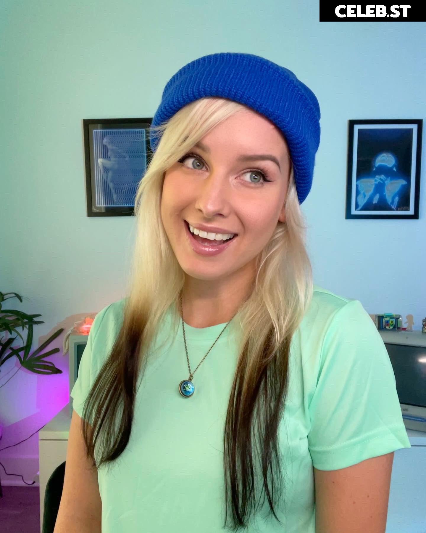 Sonja Reid aka OMGitsfirefoxx Image 3573559