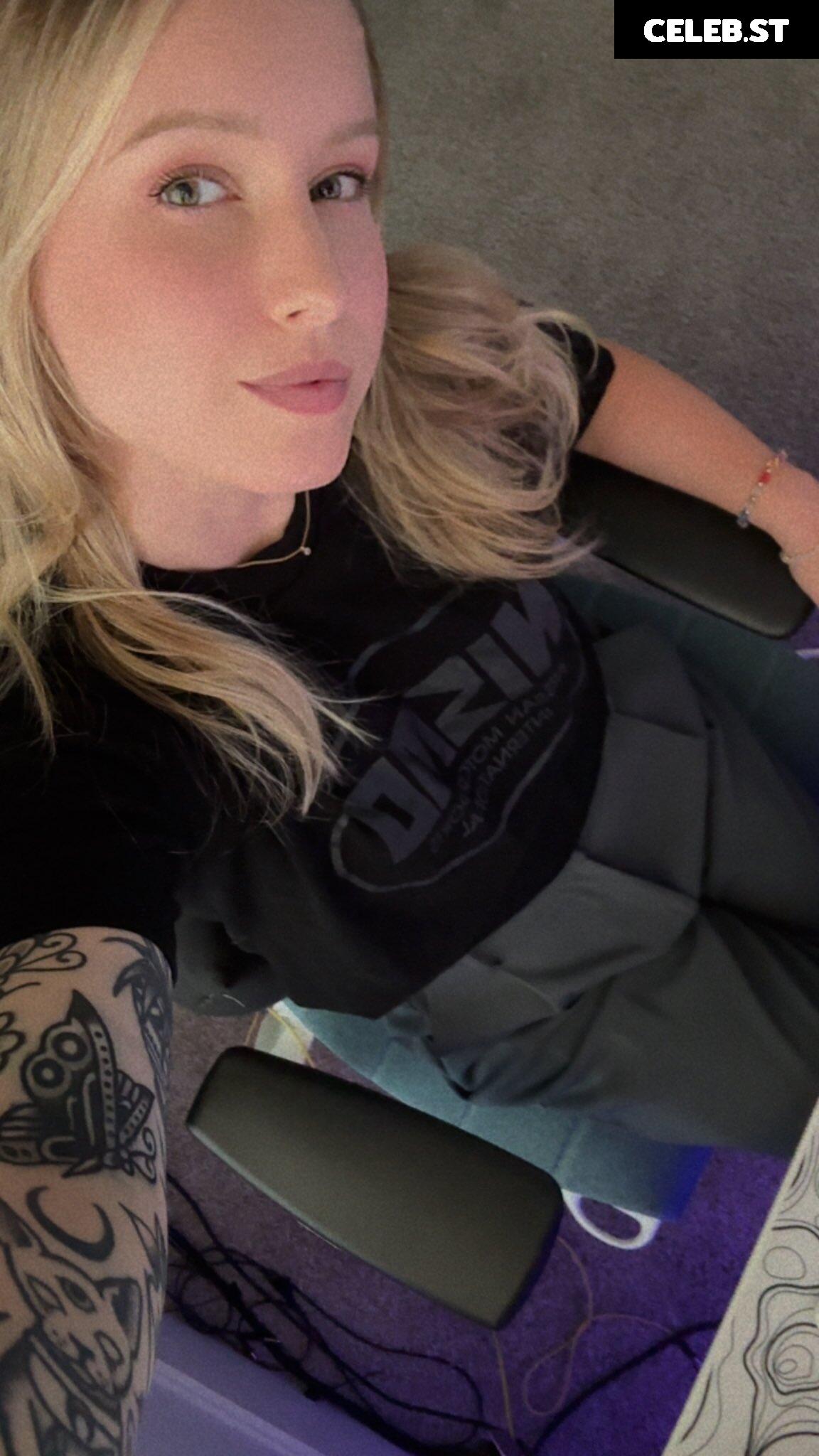 Sonja Reid aka OMGitsfirefoxx Image 3579455