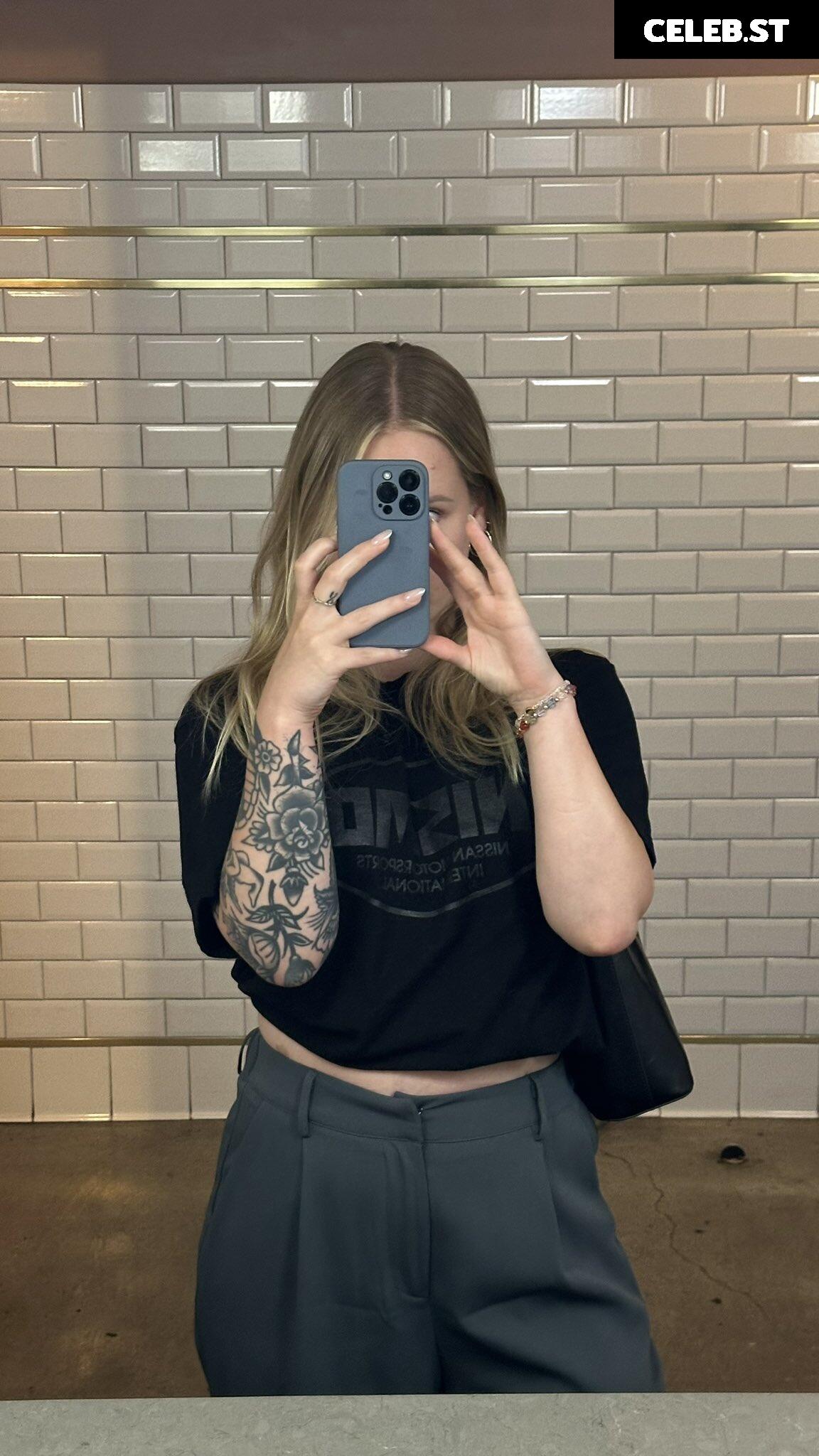 Sonja Reid aka OMGitsfirefoxx Image 3579439