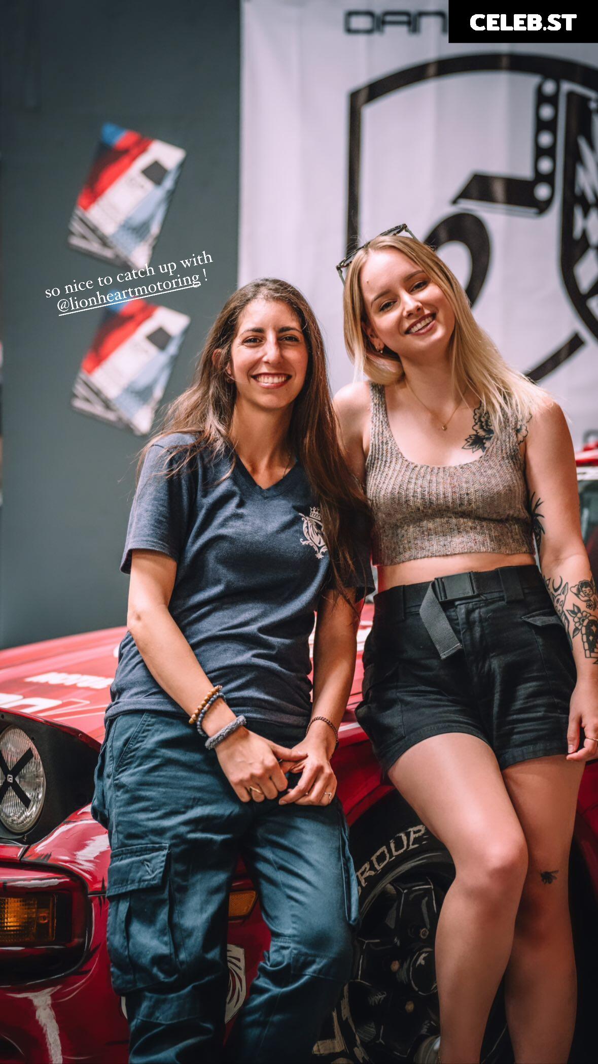 Sonja Reid aka OMGitsfirefoxx Image 3565492