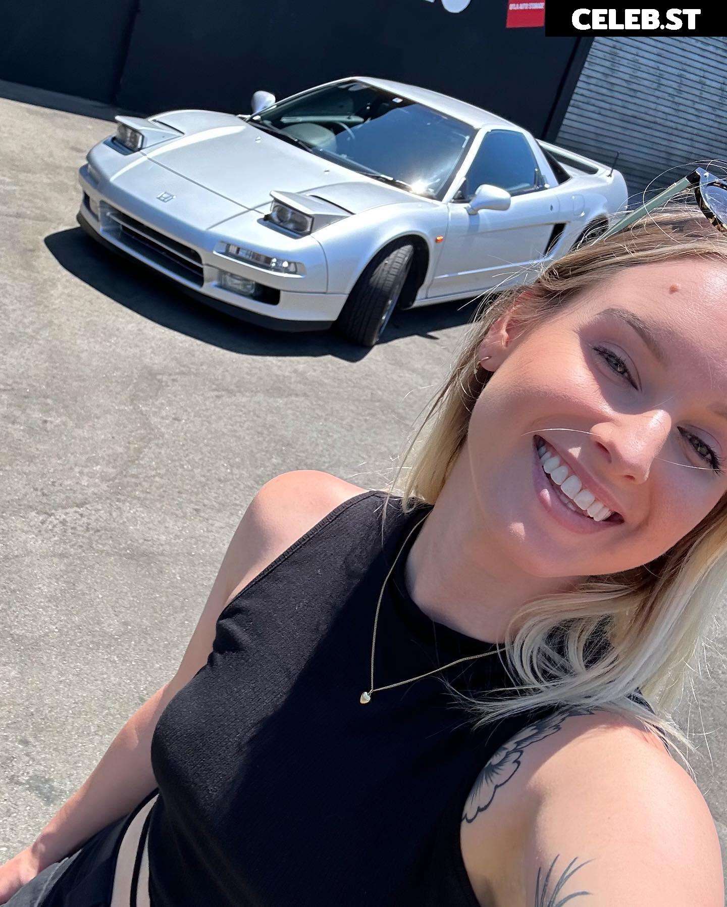 Sonja Reid aka OMGitsfirefoxx Image 3565643