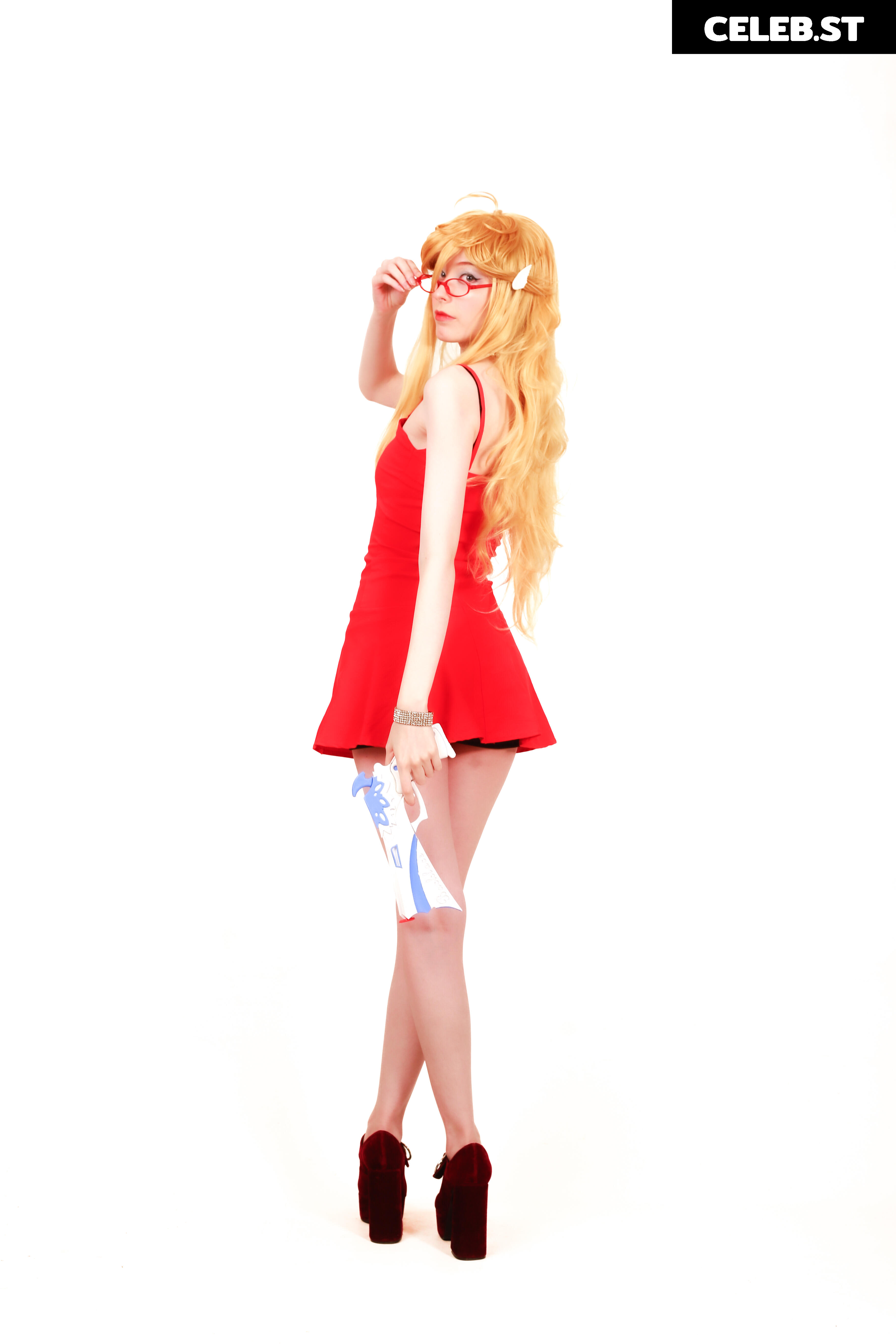 Kiki Glitter Cosplay Image 3565670