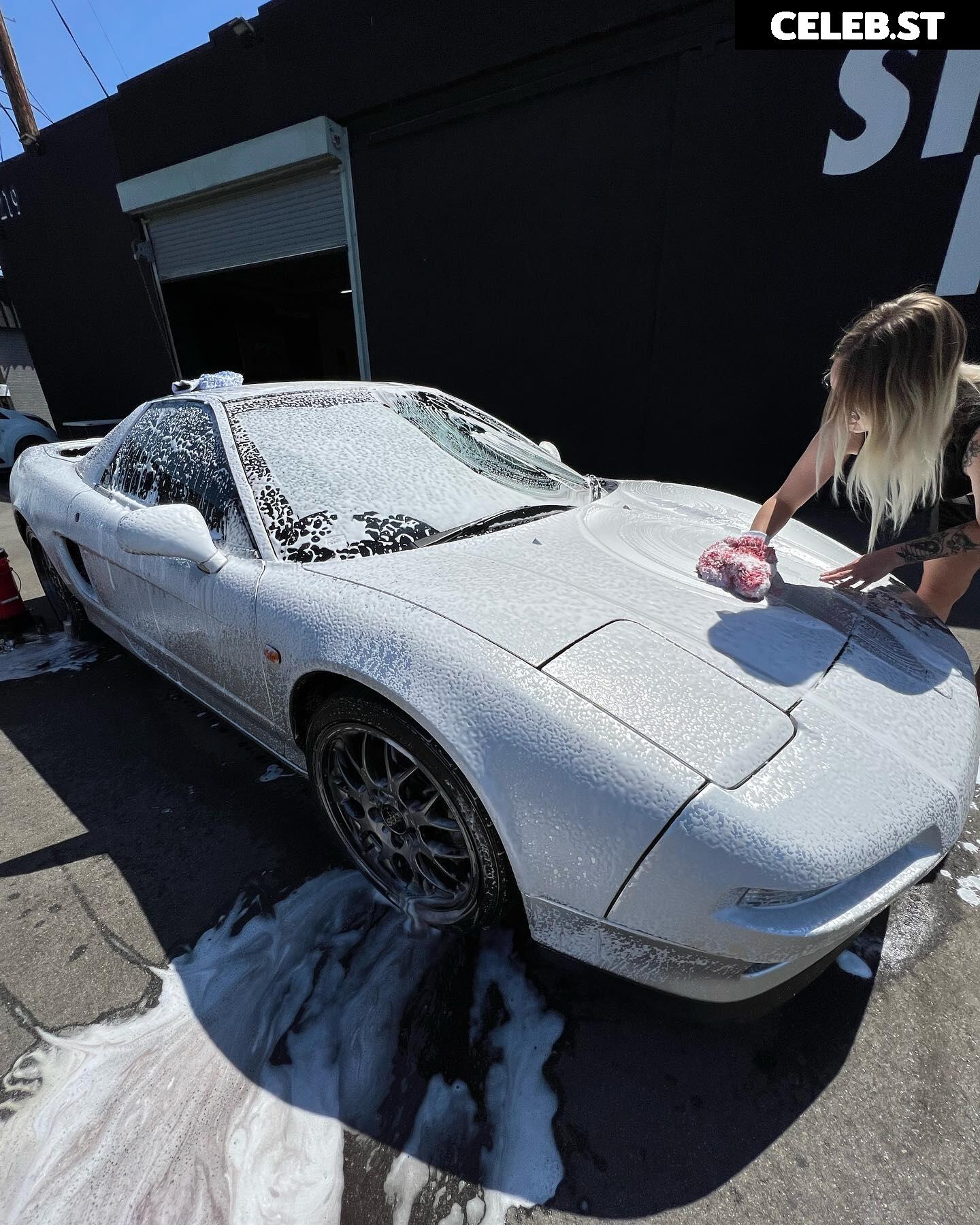 Sonja Reid aka OMGitsfirefoxx Image 3565398