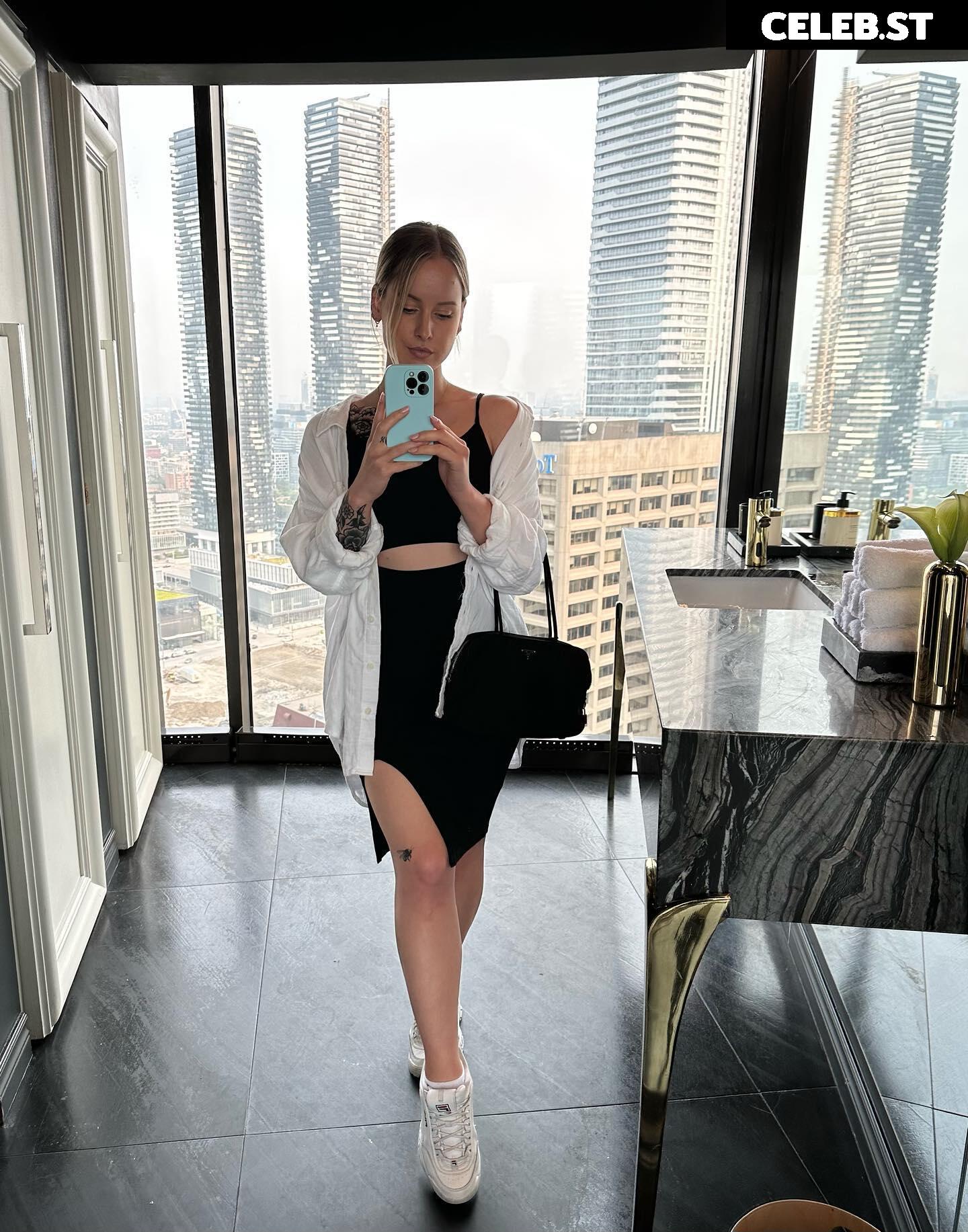 Sonja Reid aka OMGitsfirefoxx Image 3565334