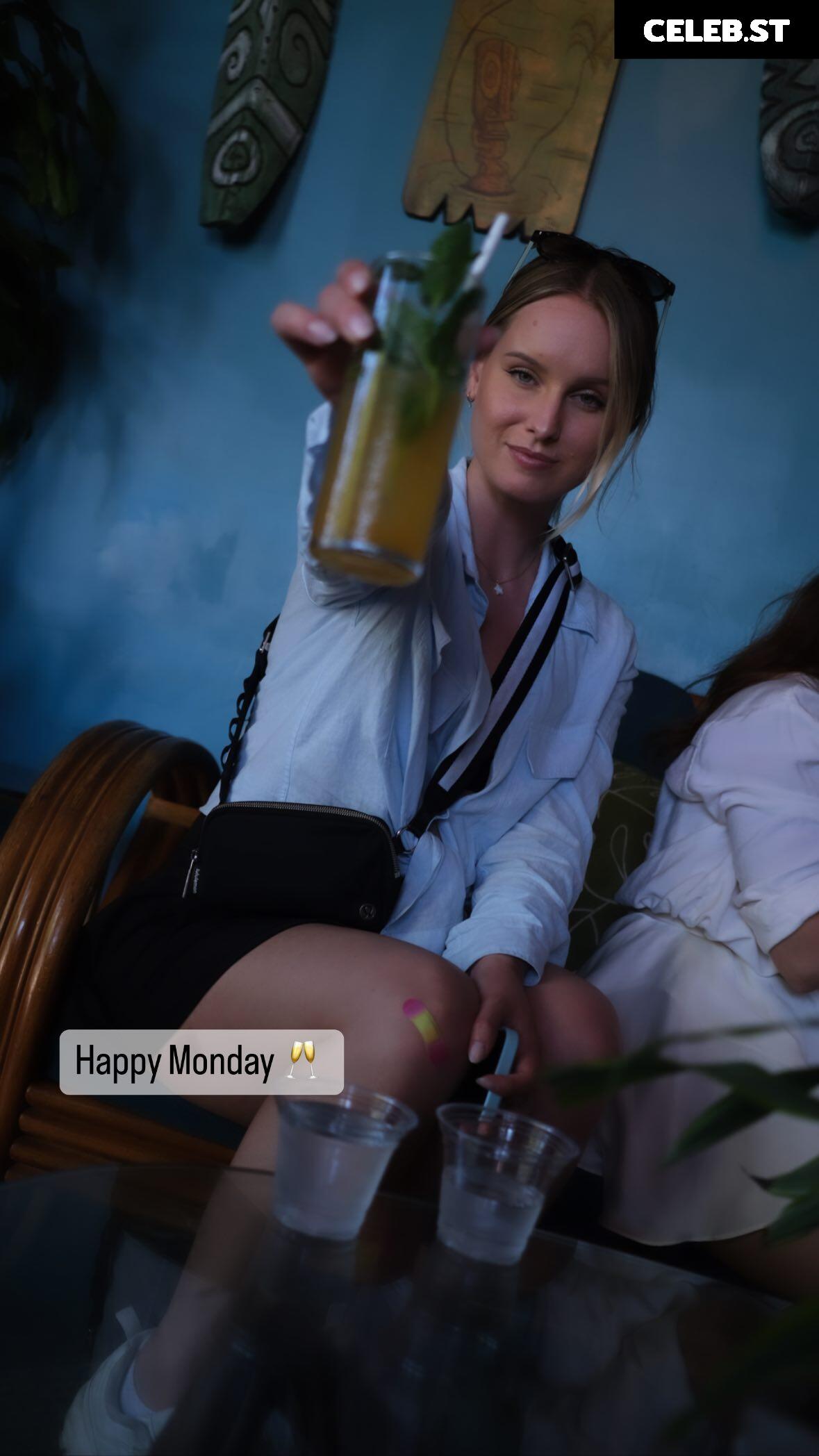 Sonja Reid aka OMGitsfirefoxx Image 3565322